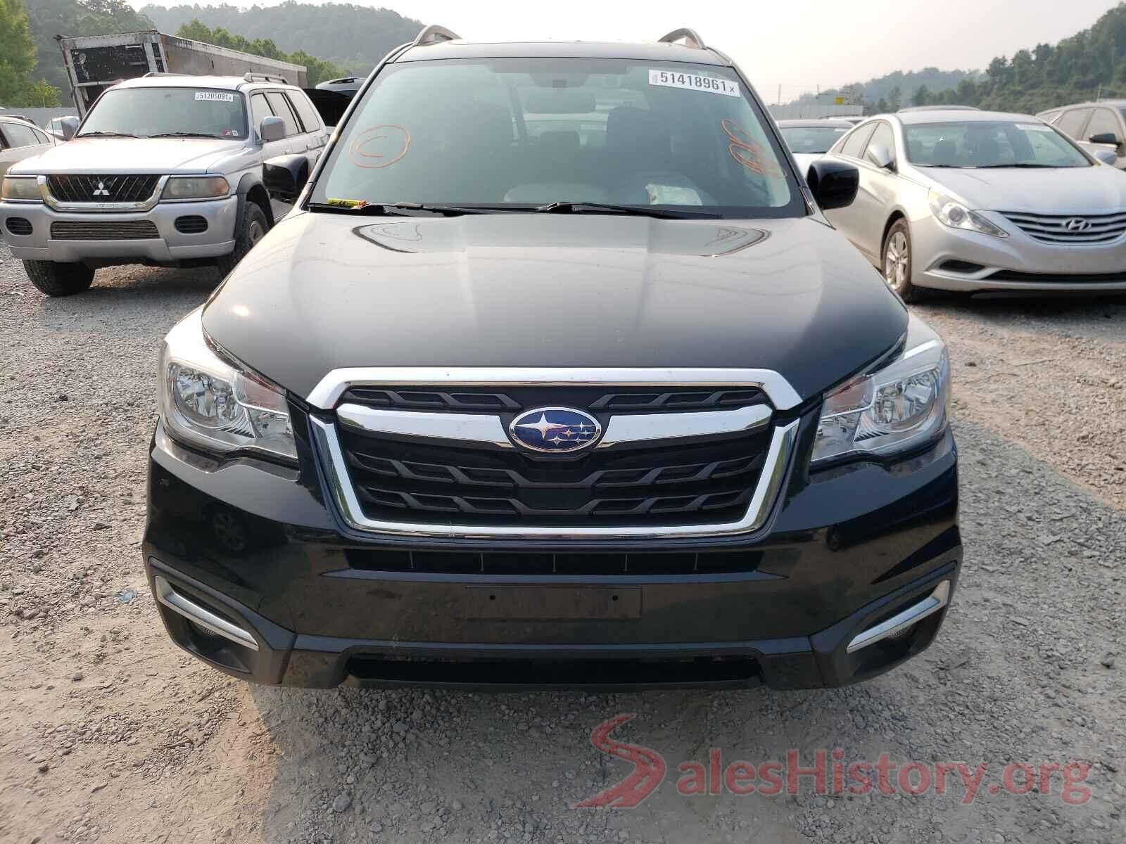 JF2SJAGC7JH498956 2018 SUBARU FORESTER