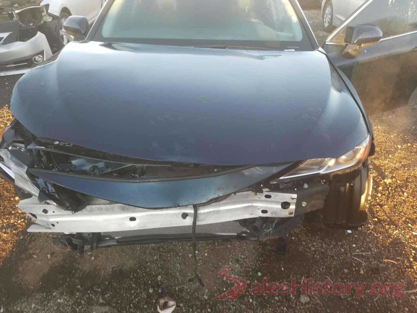 4T1B11HK7JU585103 2018 TOYOTA CAMRY