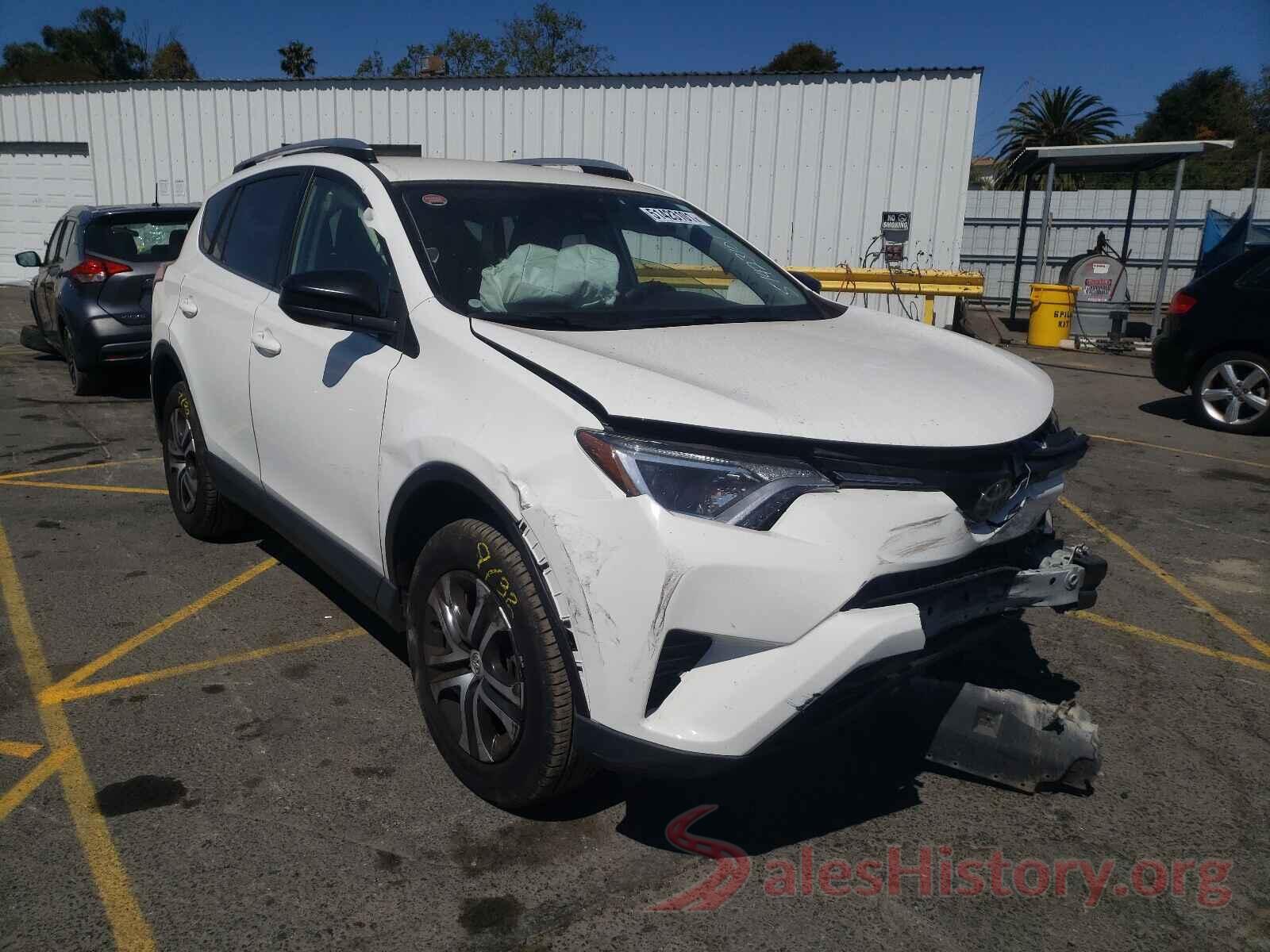 JTMZFREV8HJ101579 2017 TOYOTA RAV4