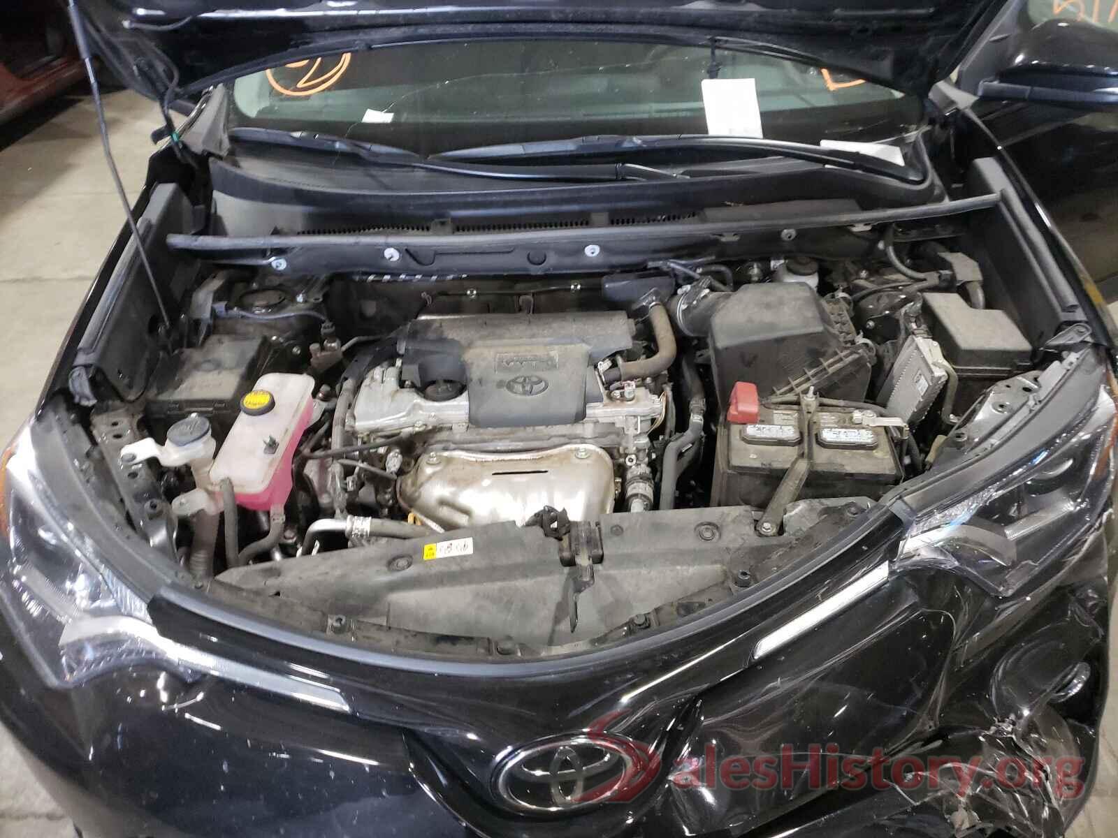 2T3RFREV9JW855520 2018 TOYOTA RAV4