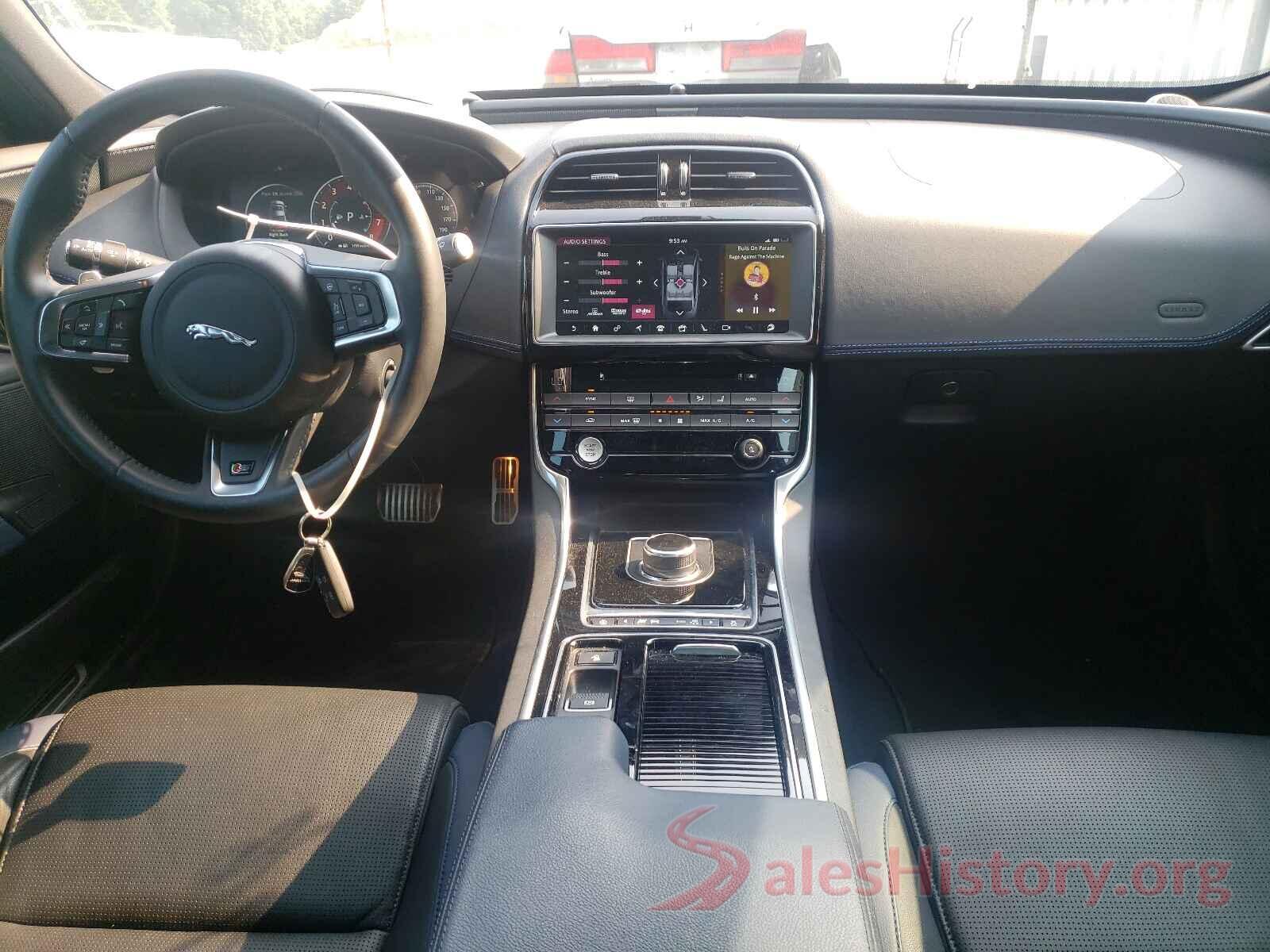 SAJAG4FV0JCP24735 2018 JAGUAR XE