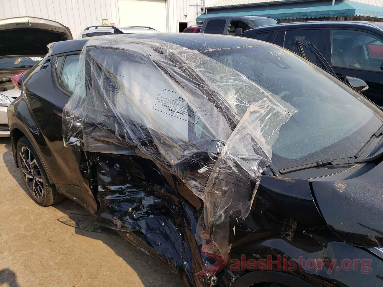 NMTKHMBX4JR010658 2018 TOYOTA C-HR