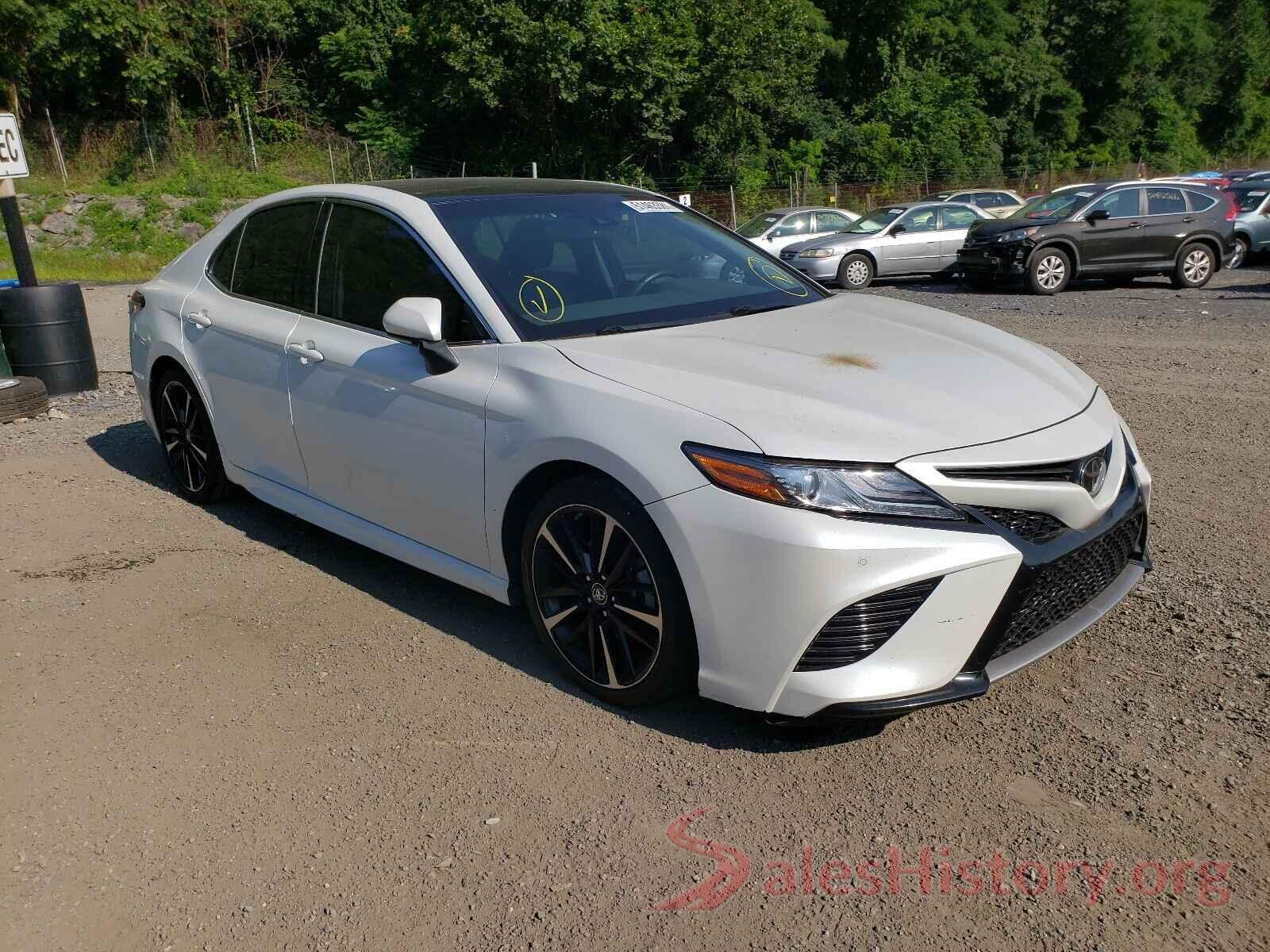 4T1B61HK2JU655866 2018 TOYOTA CAMRY