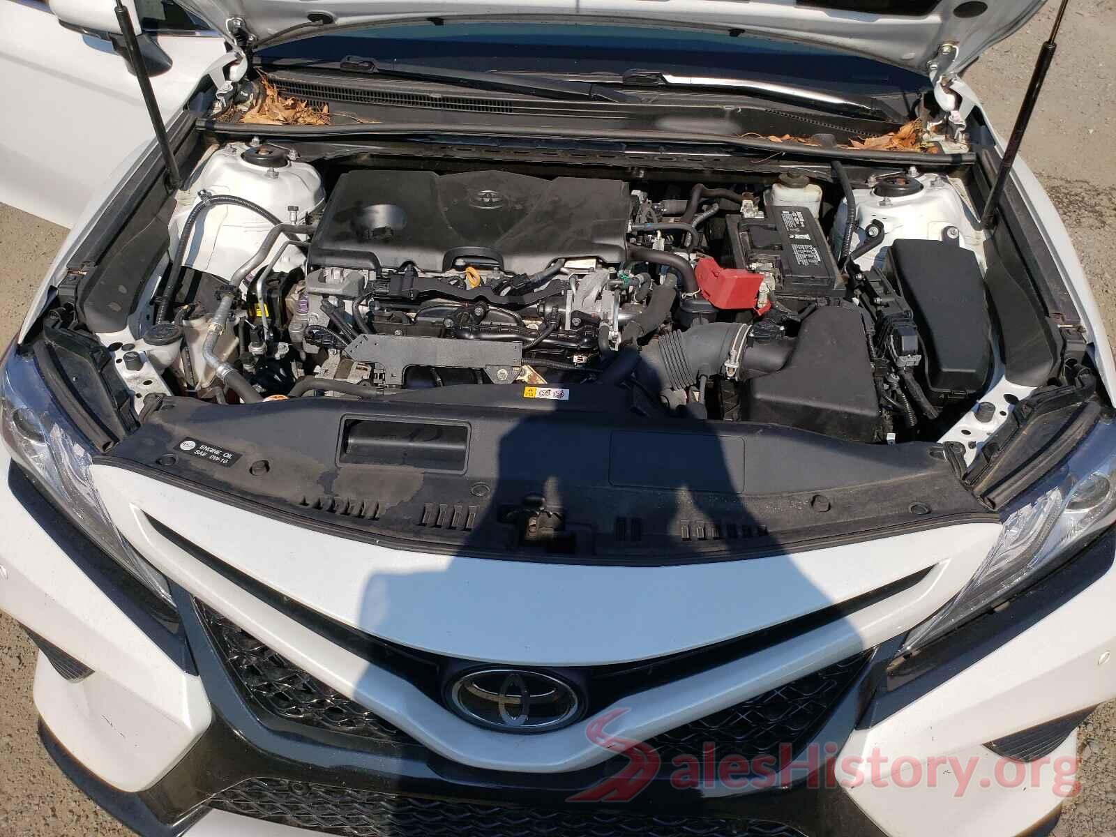 4T1B61HK2JU655866 2018 TOYOTA CAMRY