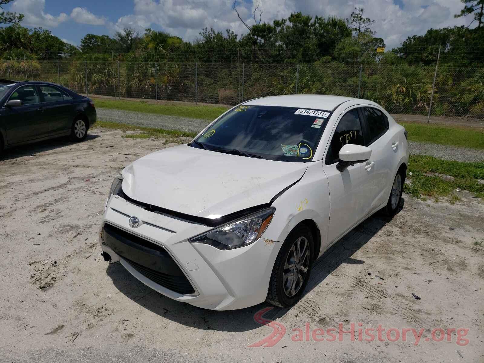 3MYDLBYV8JY320017 2018 TOYOTA YARIS