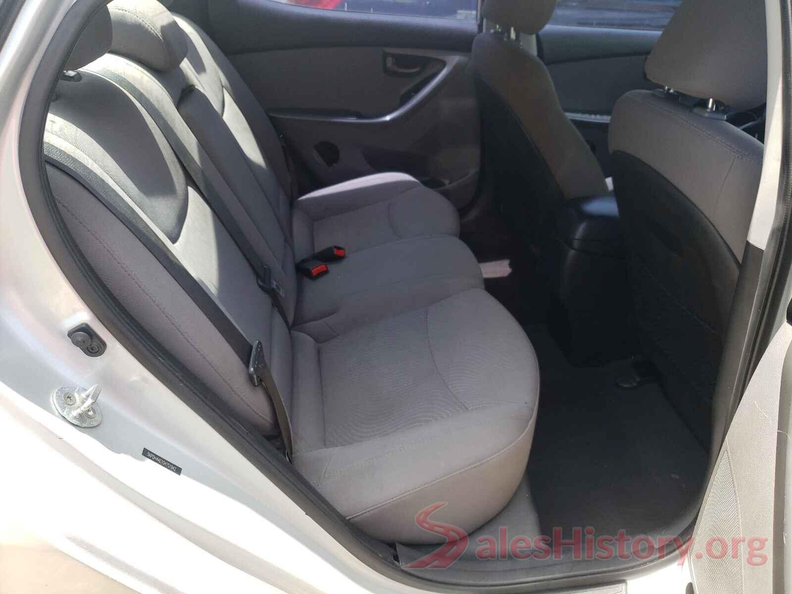 5NPDH4AE1GH751942 2016 HYUNDAI ELANTRA