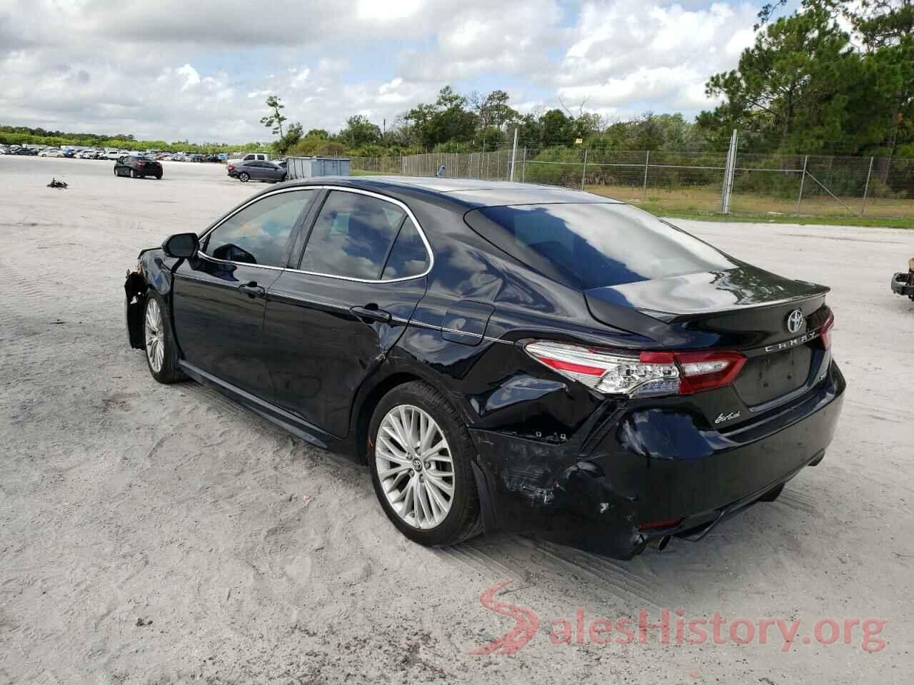 4T1B61HK9JU135132 2018 TOYOTA CAMRY