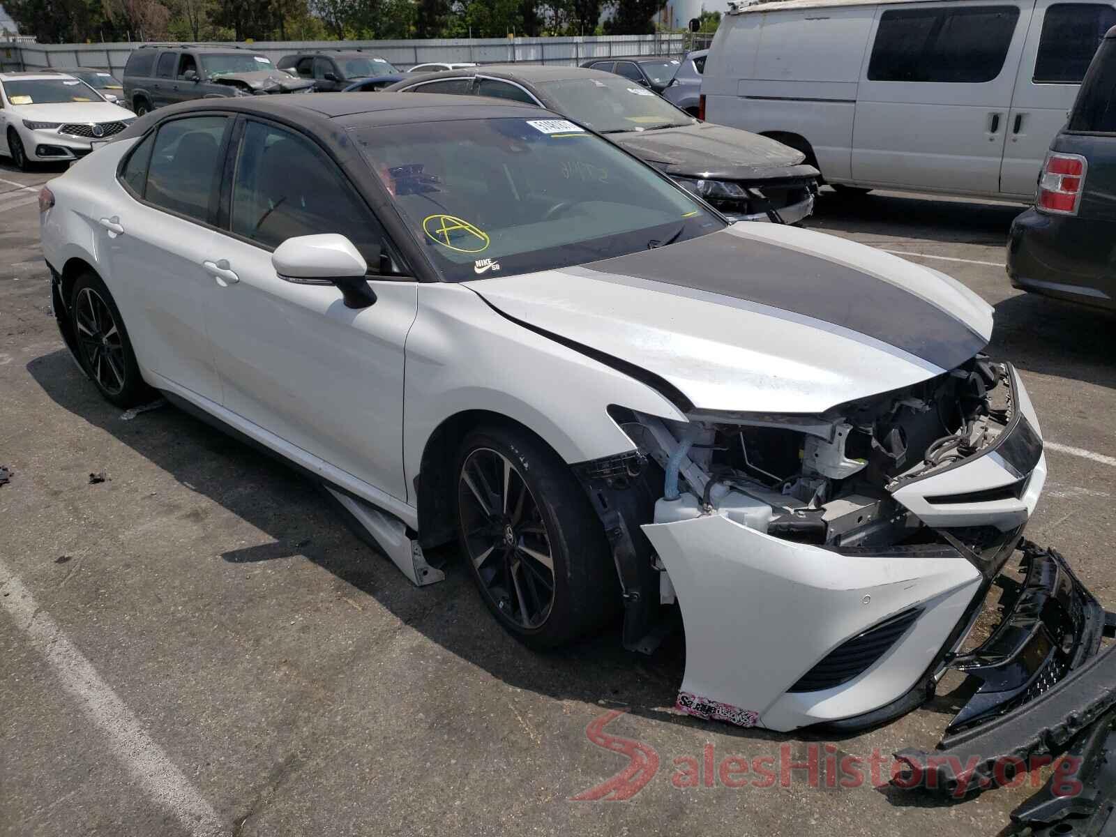 4T1B61HKXJU099385 2018 TOYOTA CAMRY