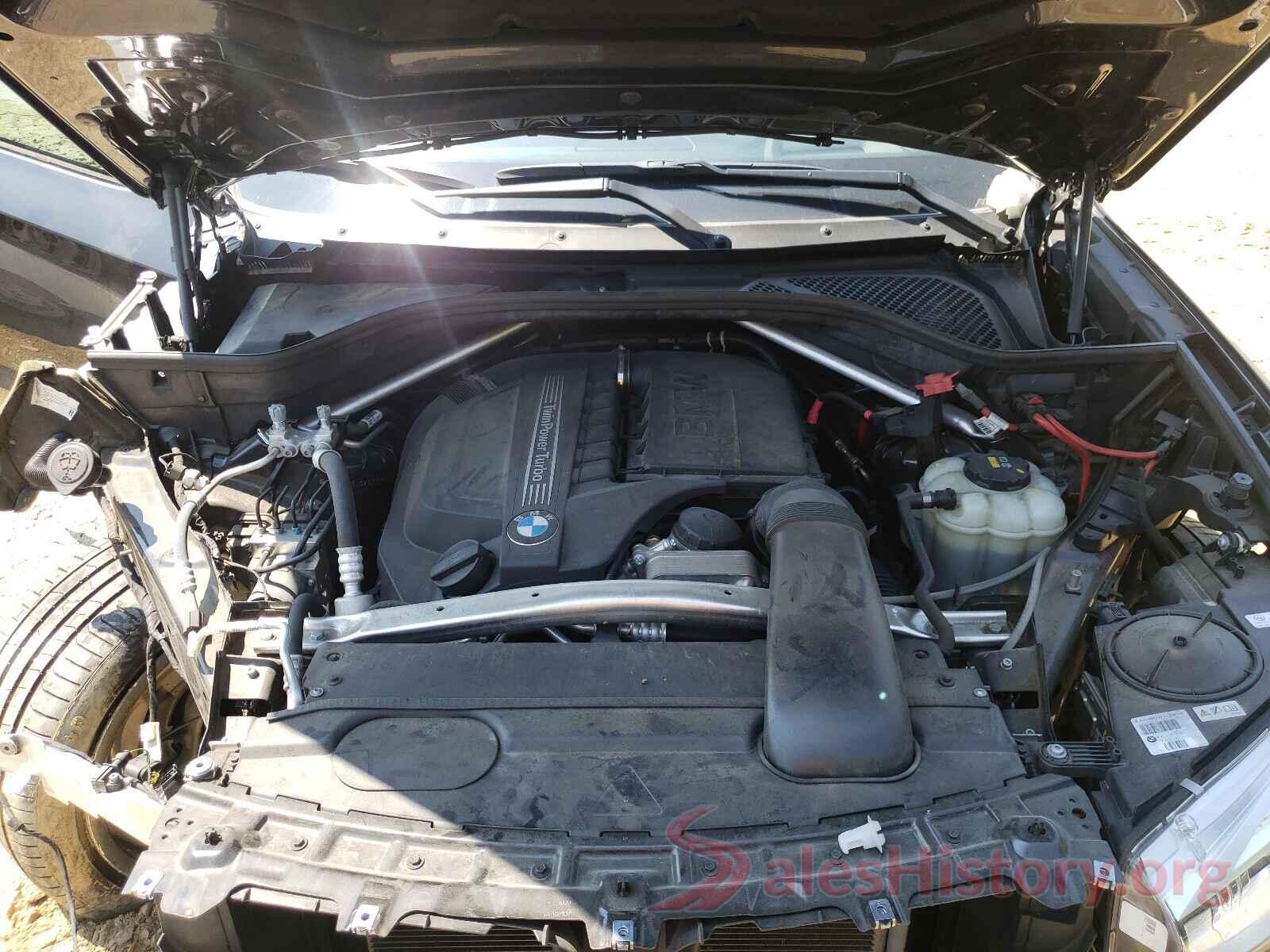 5UXKR2C51J0X10333 2018 BMW X5