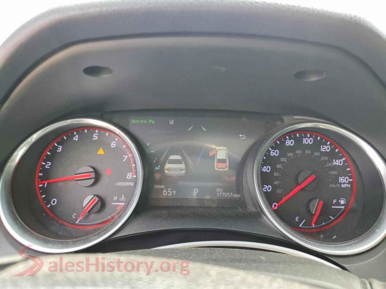 2018 TOYOTA CAMRY VIN 4T1BZ1HK9JU011661, interior center console