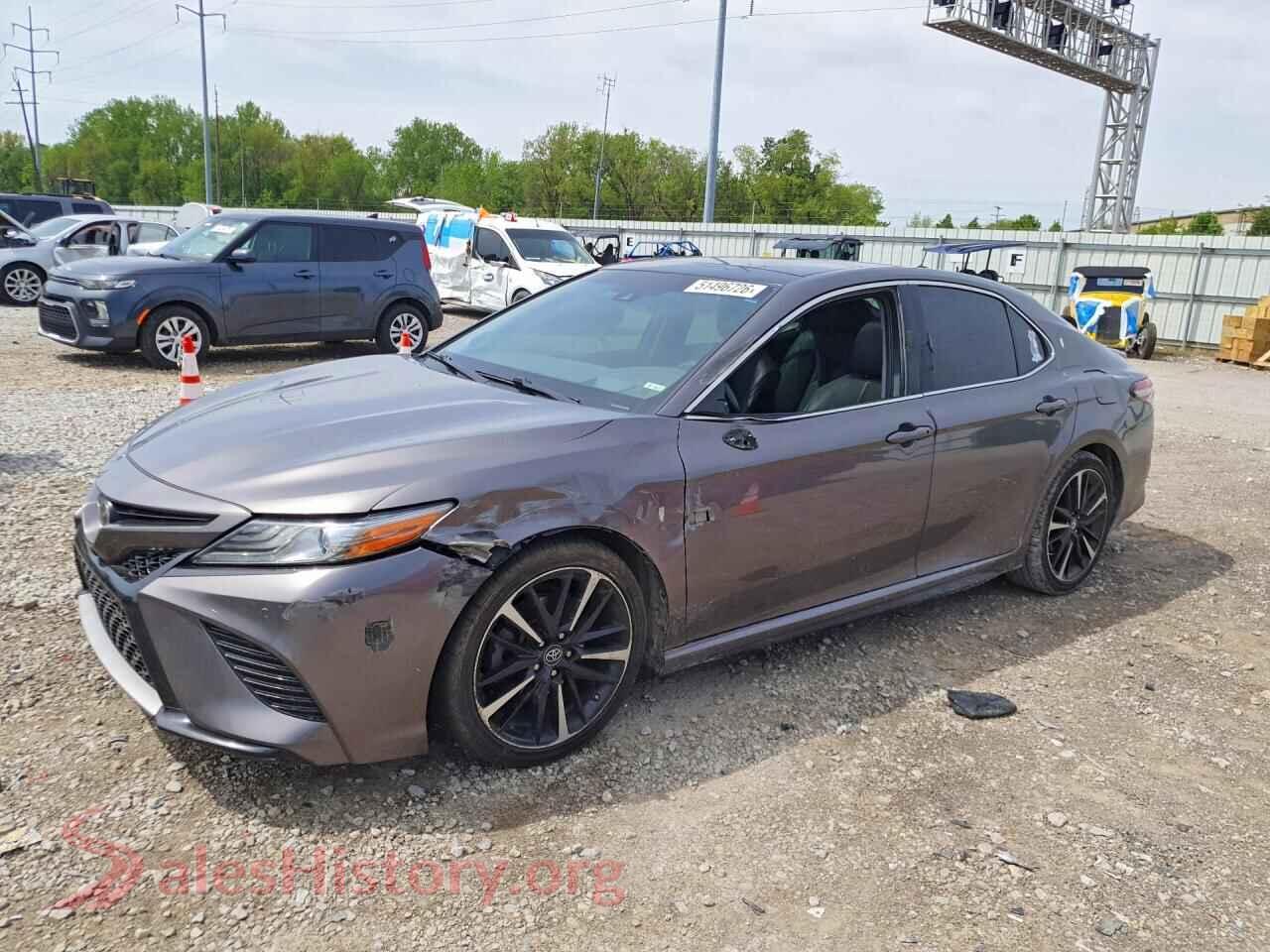 4T1BZ1HK9JU011661 2018 TOYOTA CAMRY
