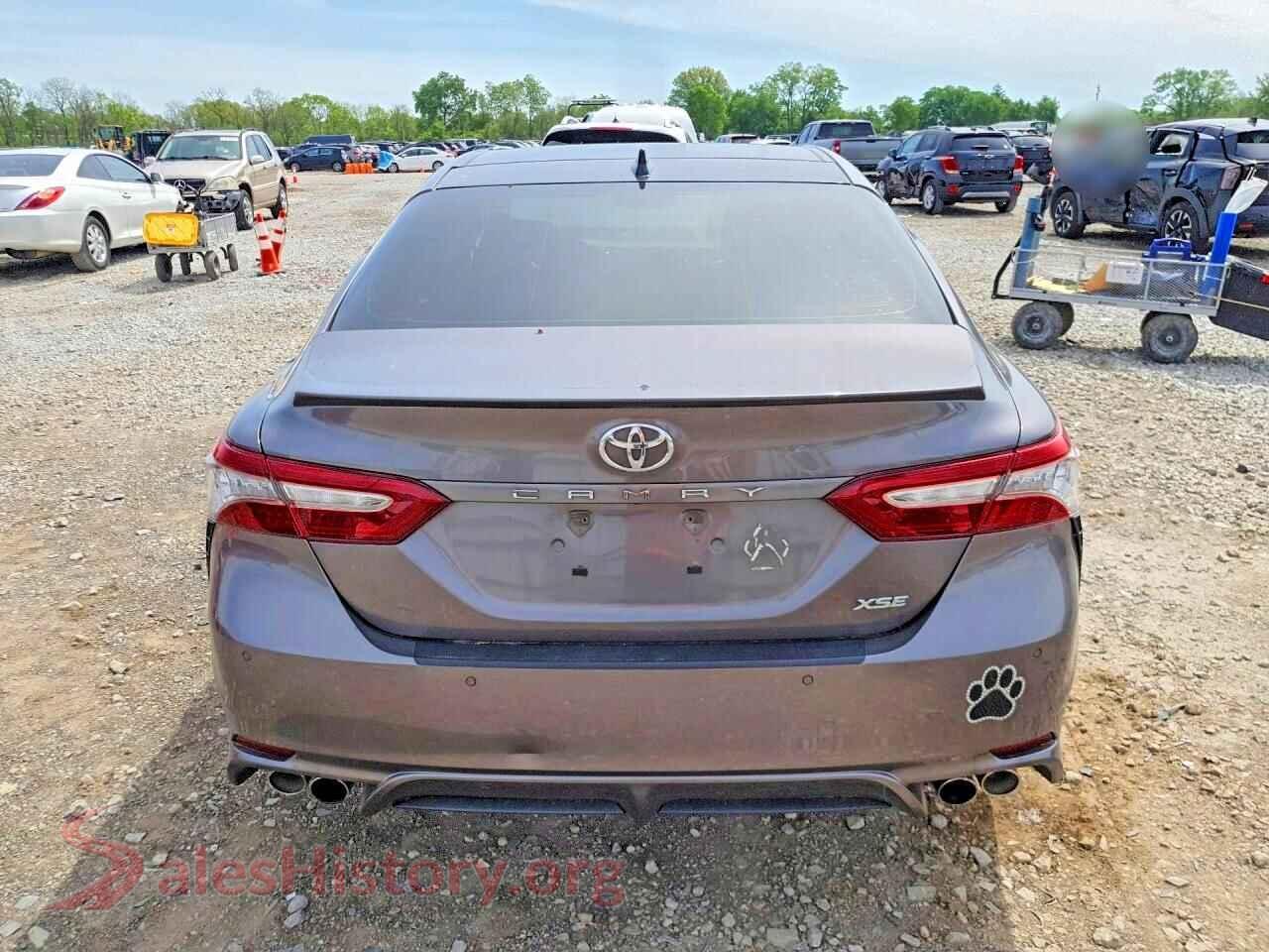 2018 TOYOTA CAMRY VIN 4T1BZ1HK9JU011661, left side view