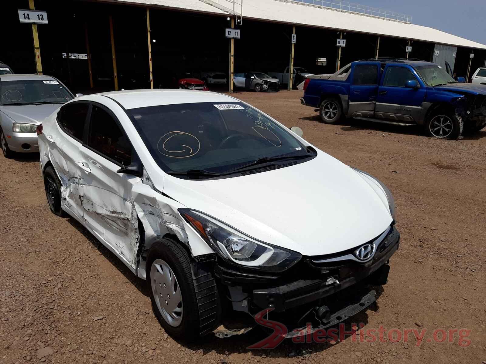 5NPDH4AE2GH675194 2016 HYUNDAI ELANTRA