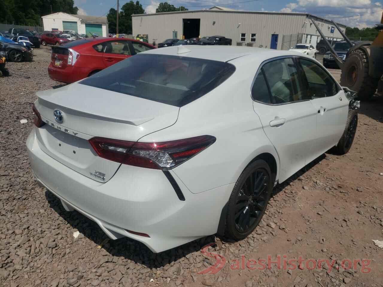 4T1K31AK0NU033209 2022 TOYOTA CAMRY