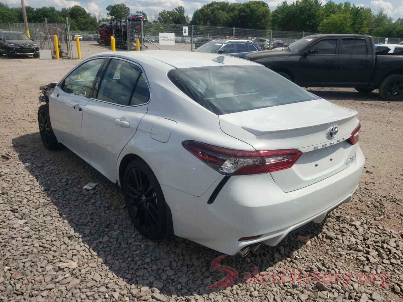 4T1K31AK0NU033209 2022 TOYOTA CAMRY