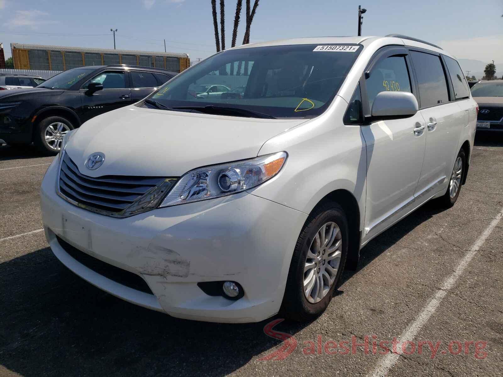 5TDYZ3DC0HS890166 2017 TOYOTA SIENNA