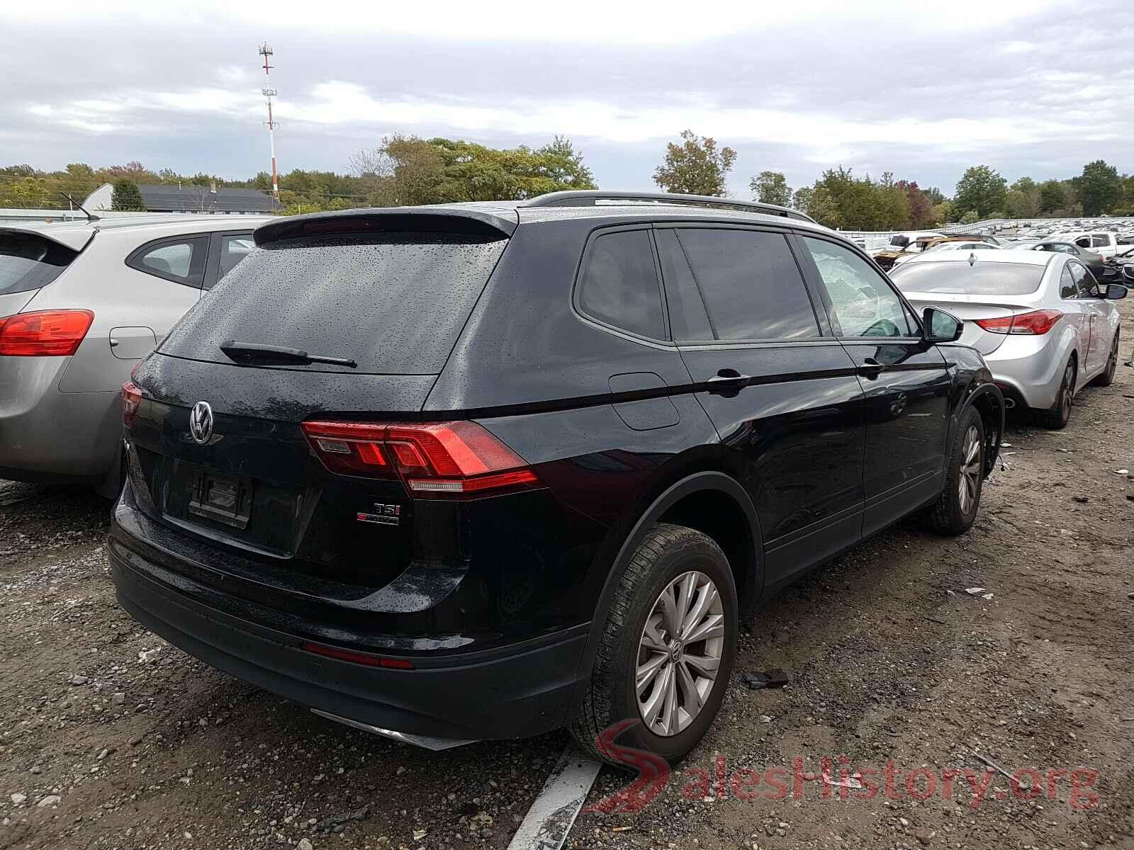 3VV0B7AX2JM107971 2018 VOLKSWAGEN TIGUAN