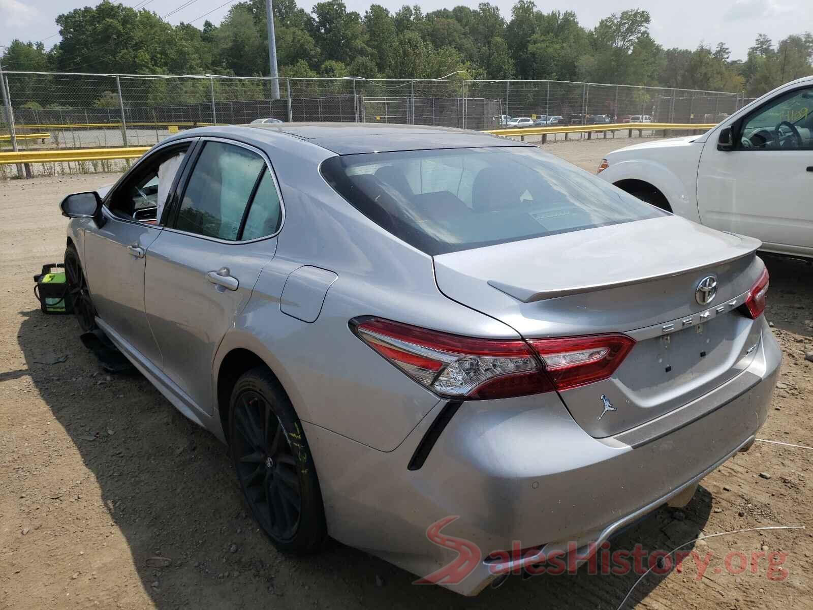 4T1B61HK9JU117049 2018 TOYOTA CAMRY