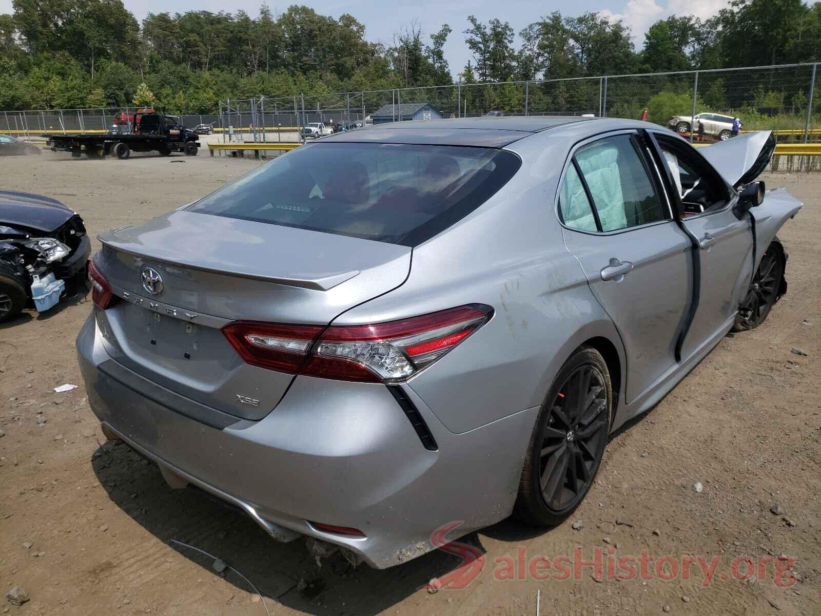 4T1B61HK9JU117049 2018 TOYOTA CAMRY