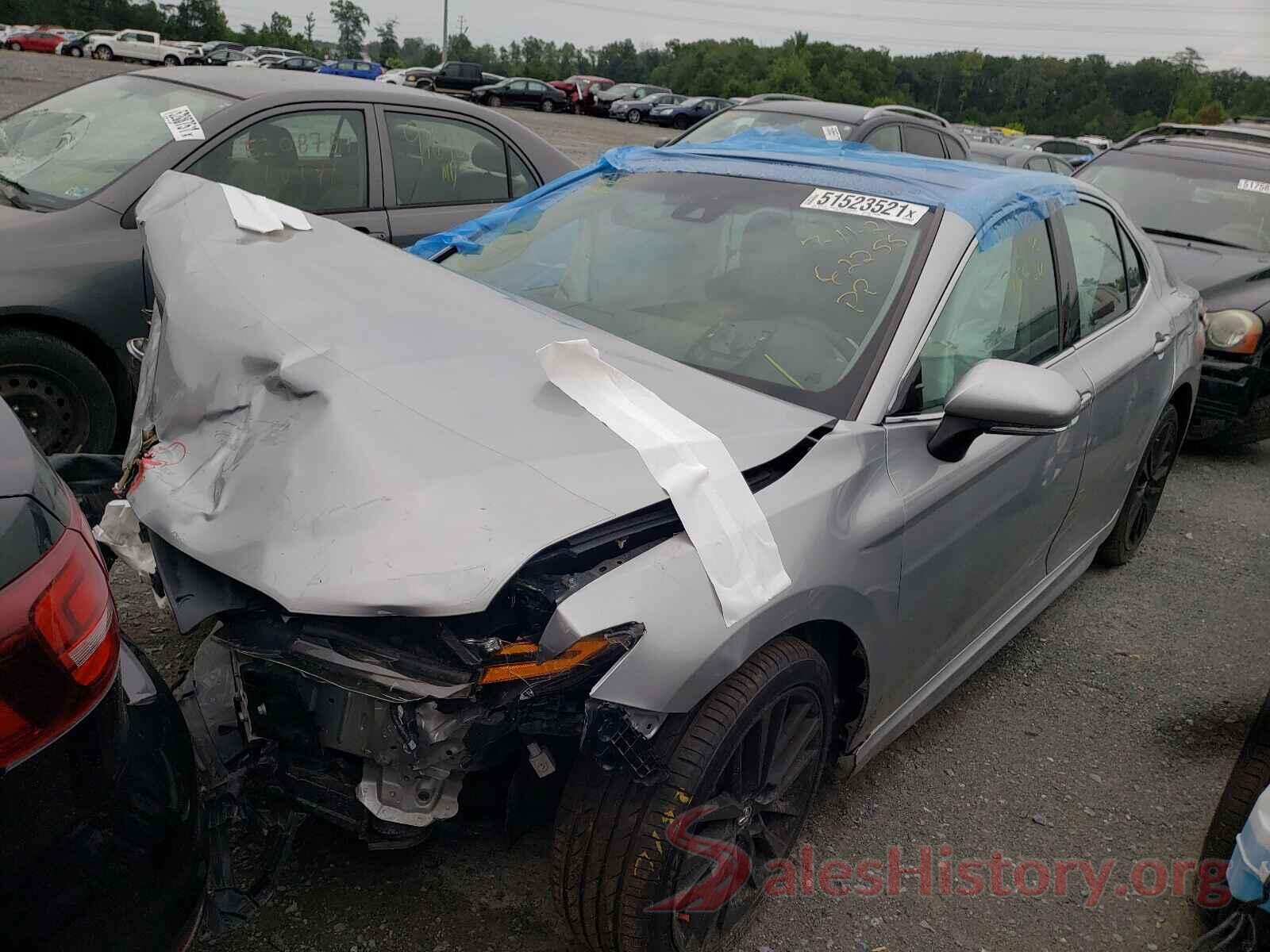 4T1B61HK9JU117049 2018 TOYOTA CAMRY