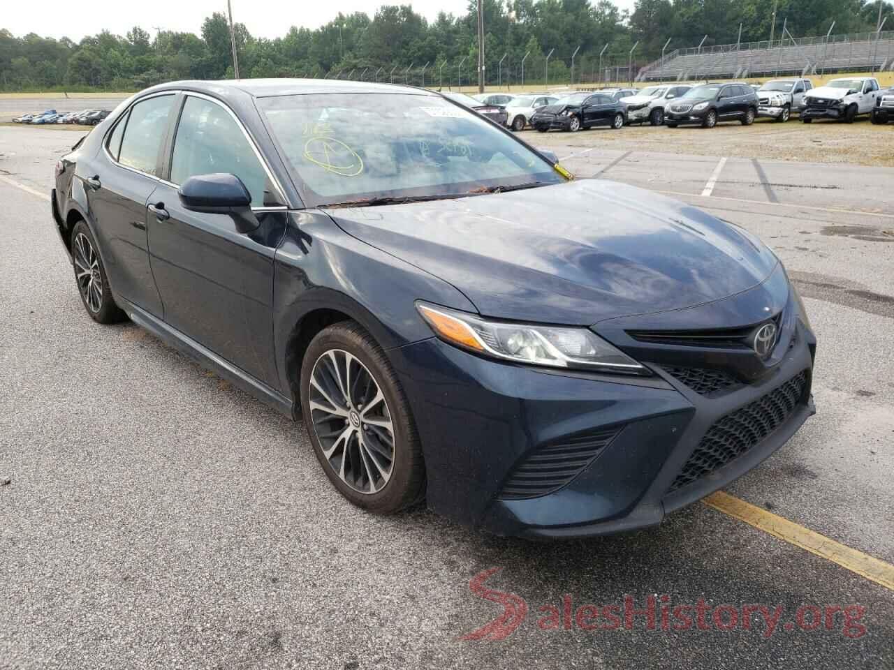 4T1B11HK1JU543851 2018 TOYOTA CAMRY