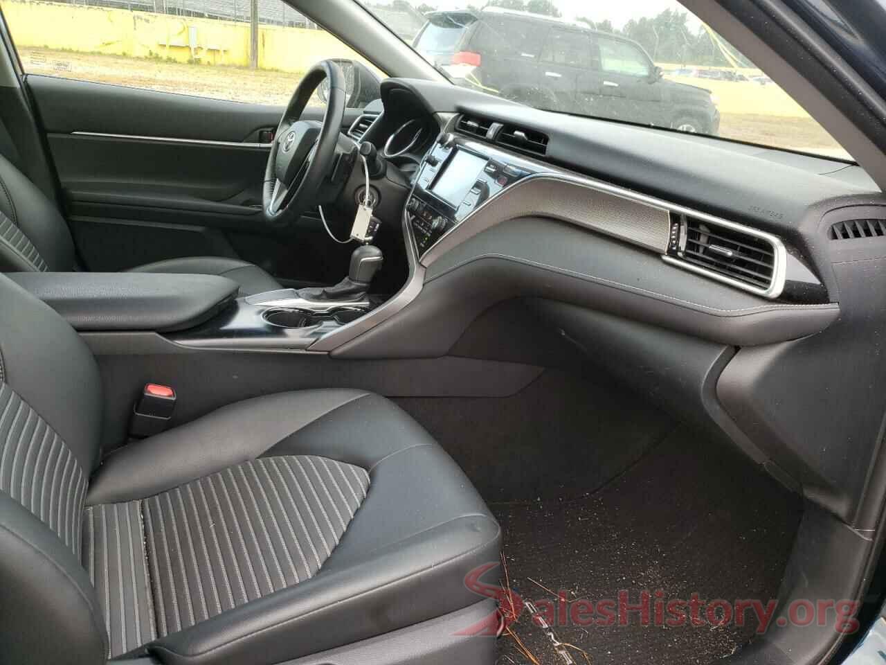 4T1B11HK1JU543851 2018 TOYOTA CAMRY