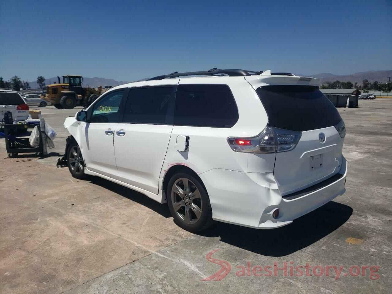 5TDXZ3DC6KS980702 2019 TOYOTA SIENNA