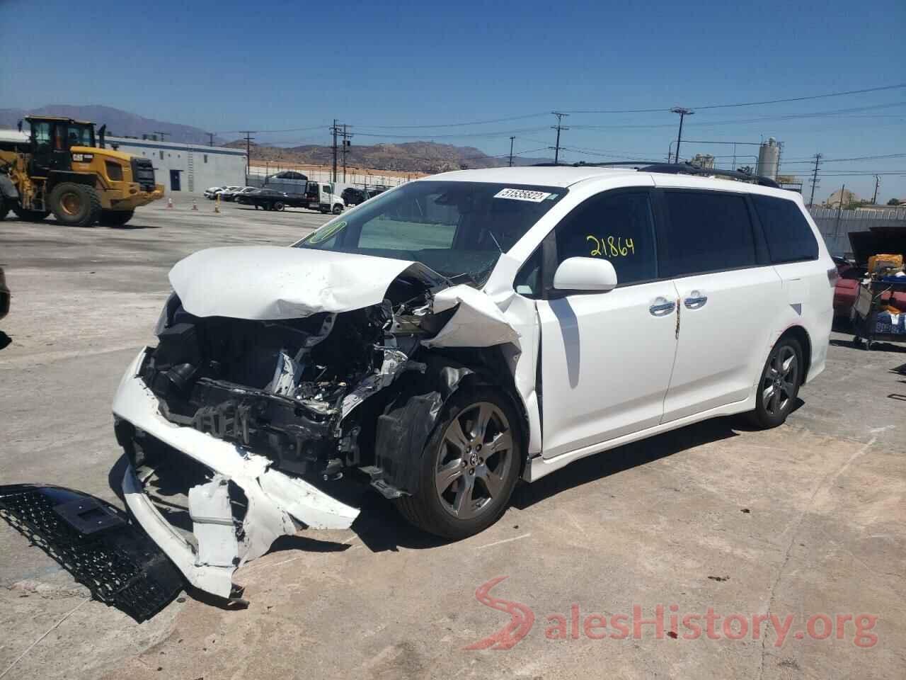 5TDXZ3DC6KS980702 2019 TOYOTA SIENNA