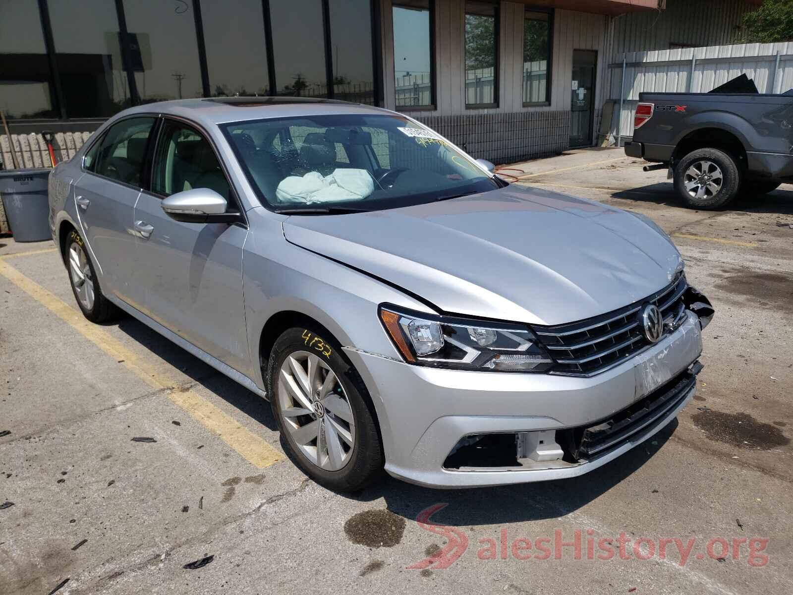 1VWBA7A3XJC030739 2018 VOLKSWAGEN PASSAT