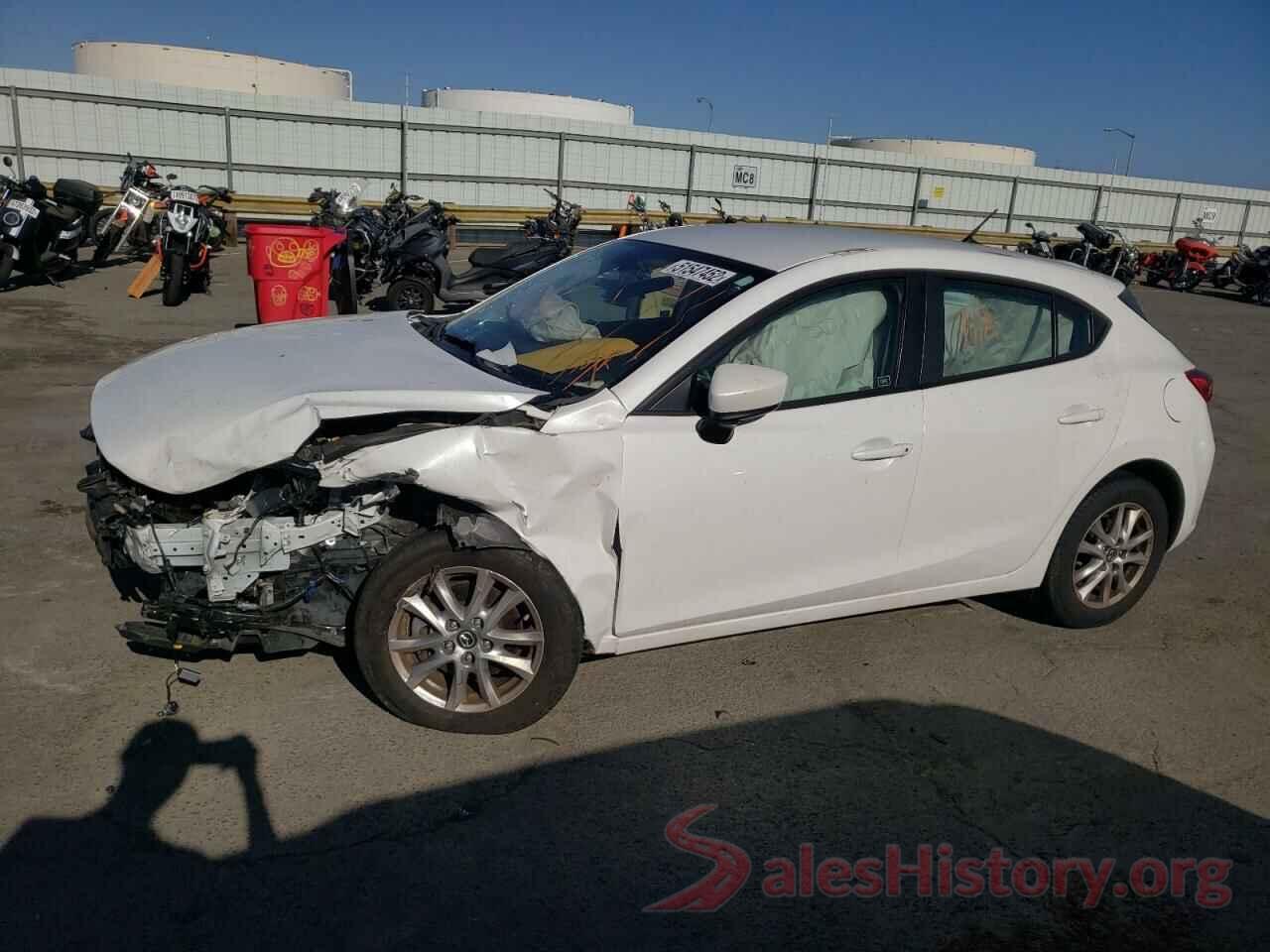 3MZBN1K74HM111084 2017 MAZDA 3