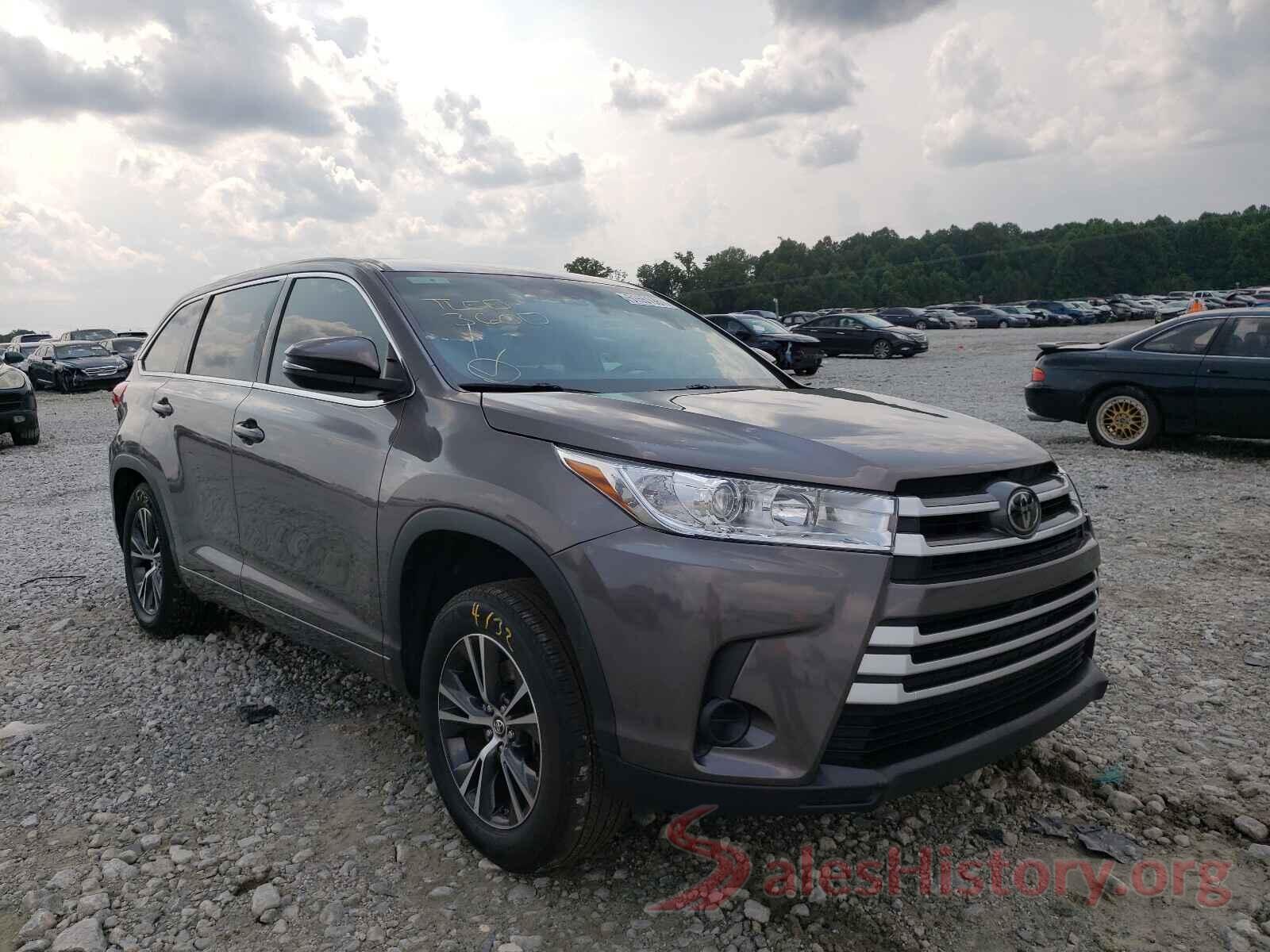 5TDZARFH1JS037045 2018 TOYOTA HIGHLANDER