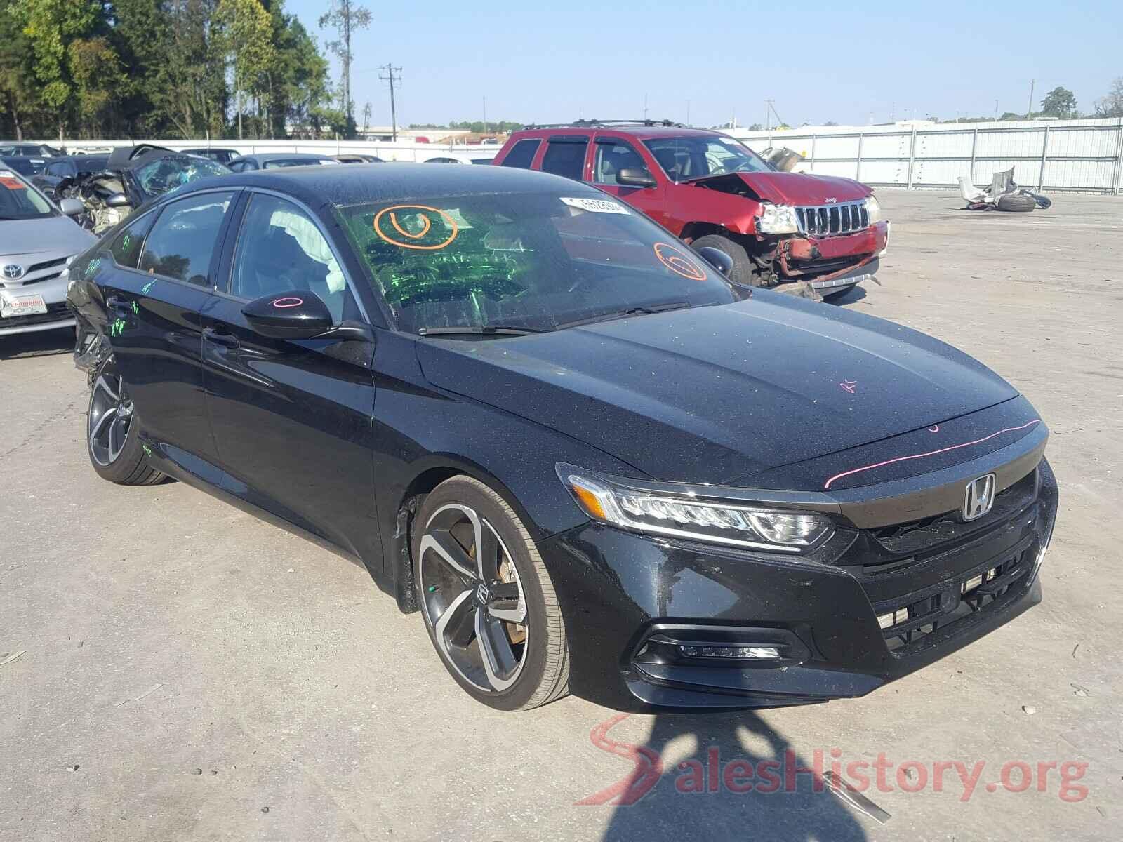 1HGCV1F36JA130531 2018 HONDA ACCORD