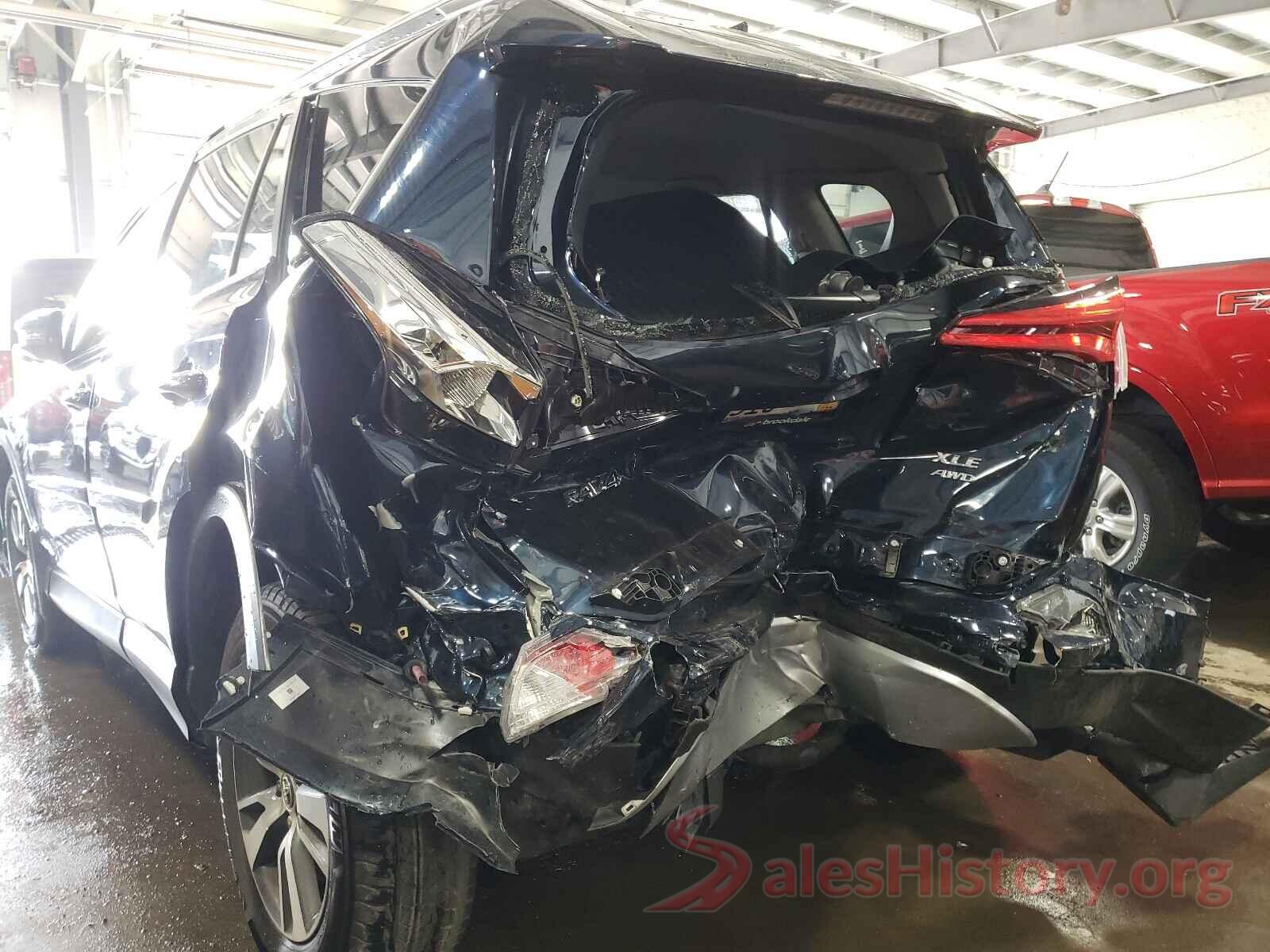 JTMRFREV0HJ150856 2017 TOYOTA RAV4