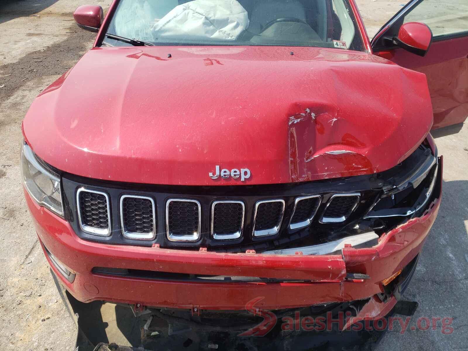 3C4NJDBB8JT101817 2018 JEEP COMPASS