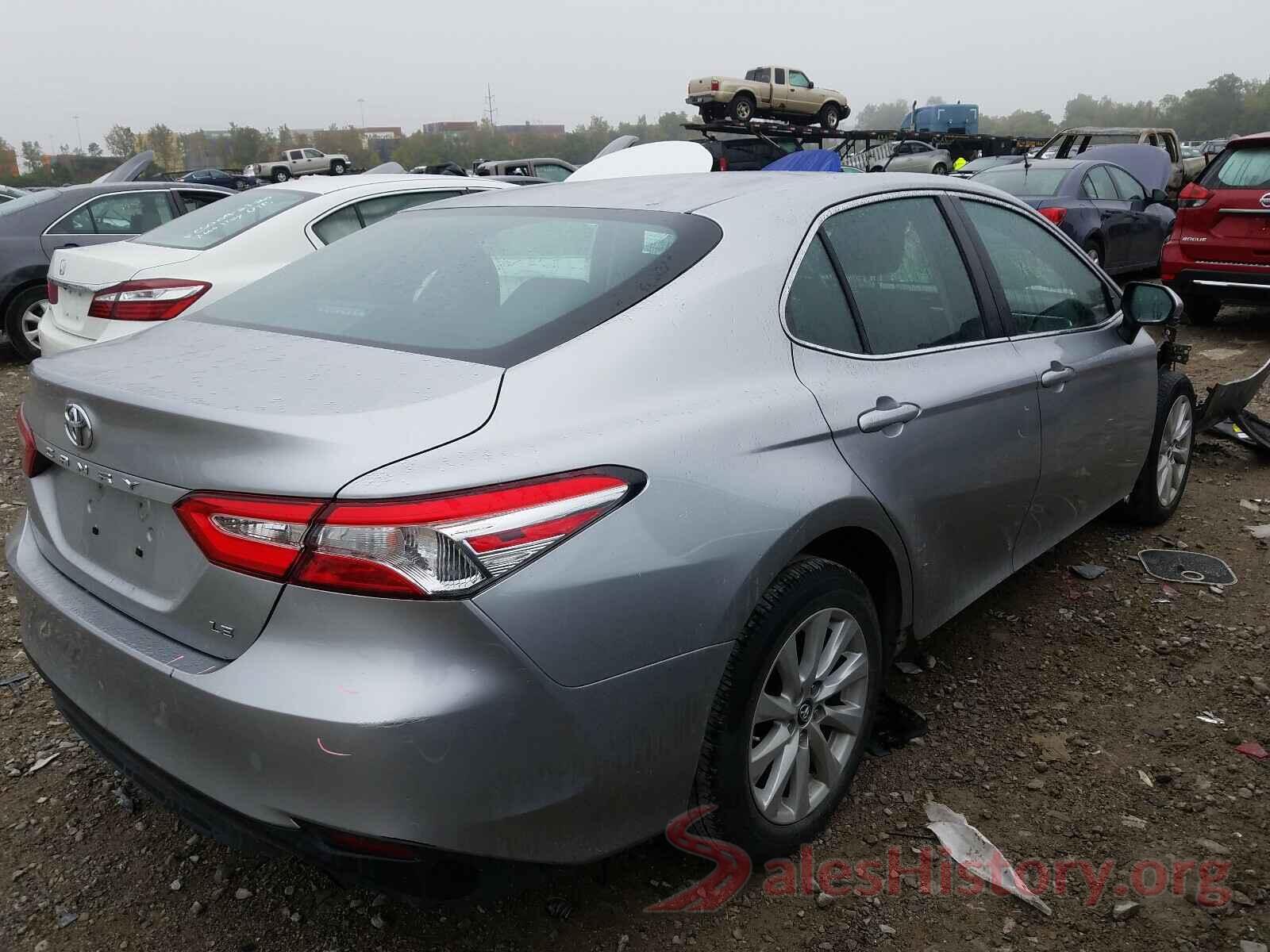 4T1B11HK9JU100279 2018 TOYOTA CAMRY