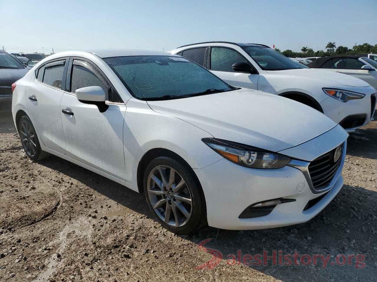 3MZBN1V35JM216828 2018 MAZDA 3