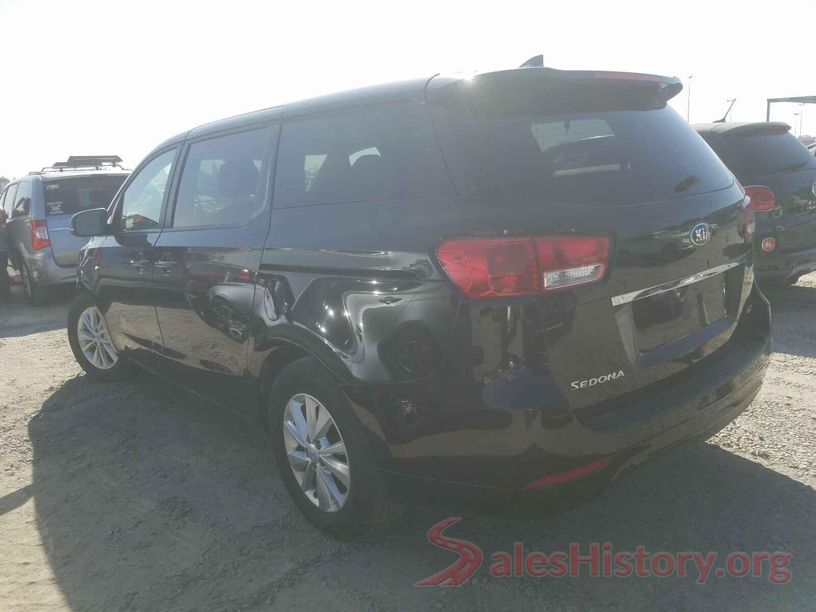 KNDMB5C18J6374755 2018 KIA SEDONA