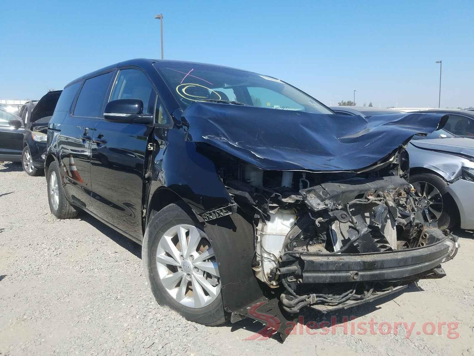 KNDMB5C18J6374755 2018 KIA SEDONA