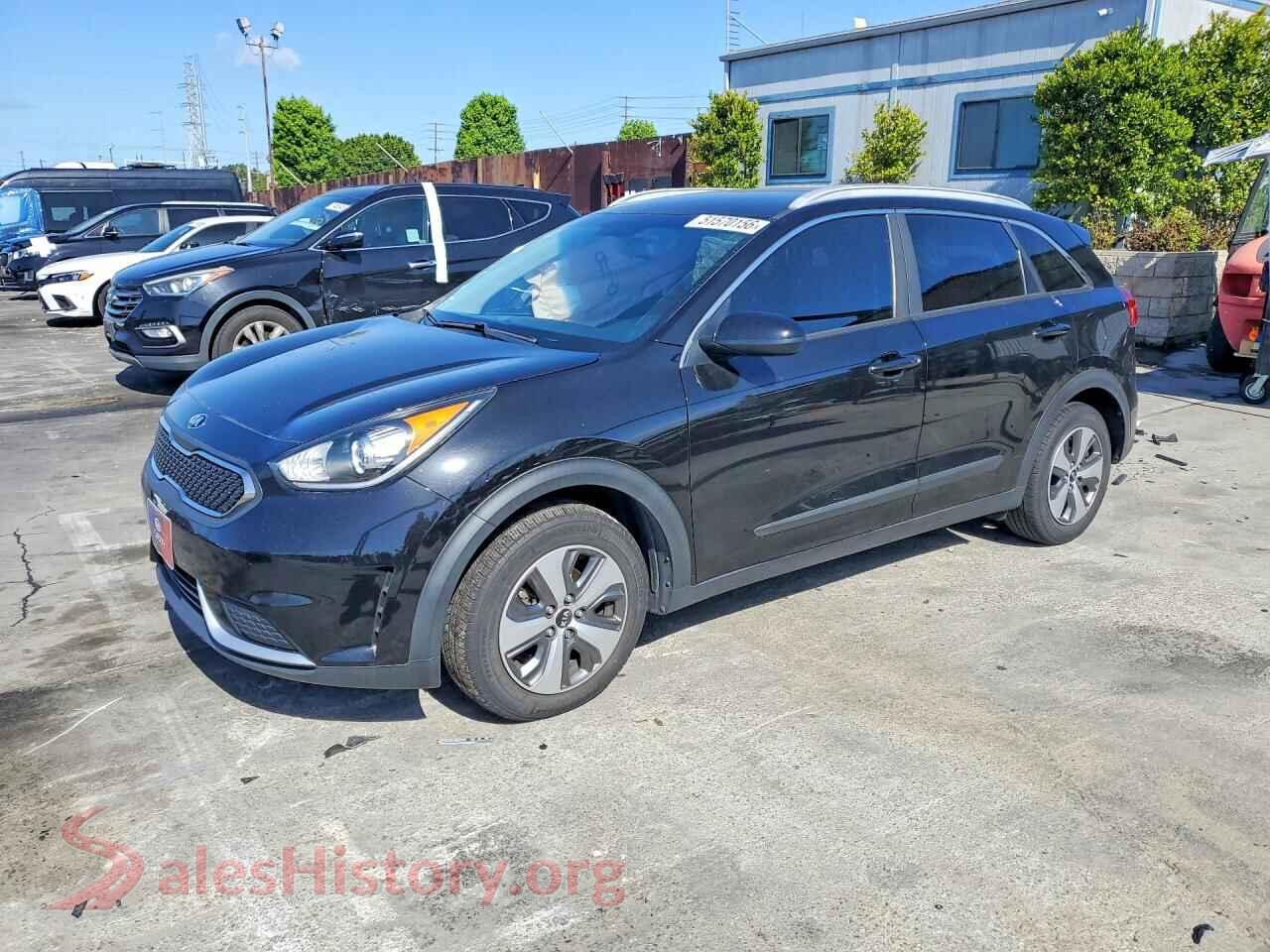 KNDCB3LC2K5345275 2019 KIA NIRO