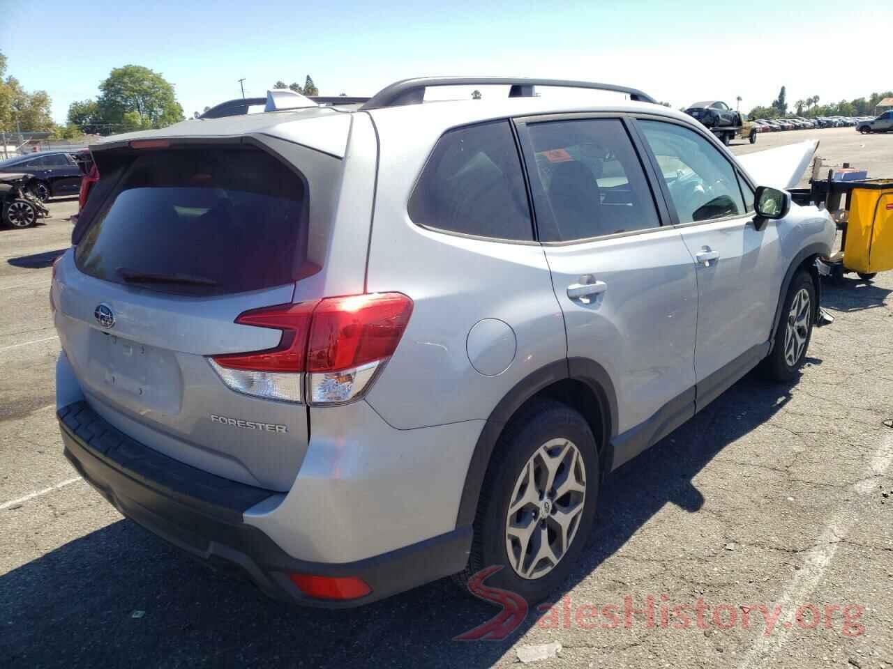 JF2SKAJC0MH472306 2021 SUBARU FORESTER