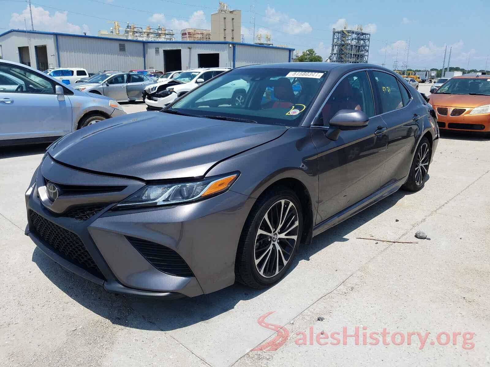 4T1B11HK1JU582245 2018 TOYOTA CAMRY