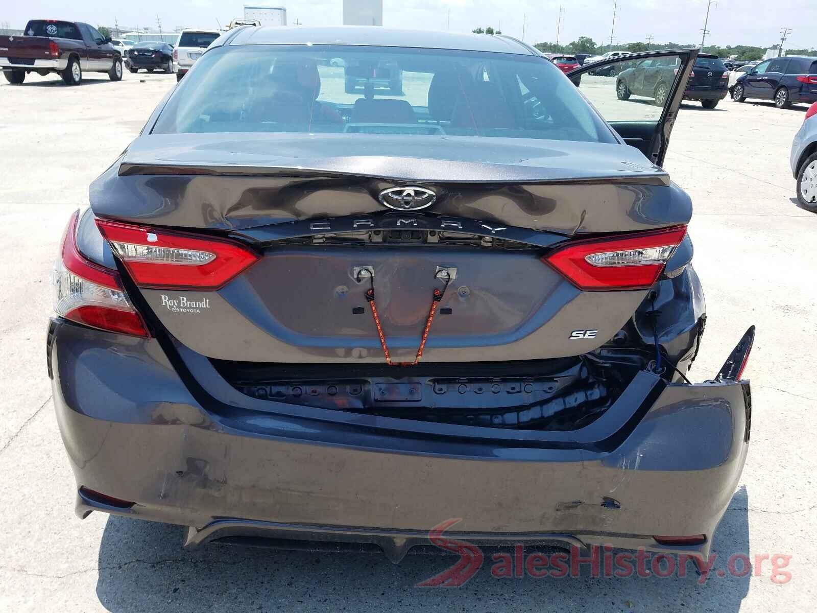 4T1B11HK1JU582245 2018 TOYOTA CAMRY