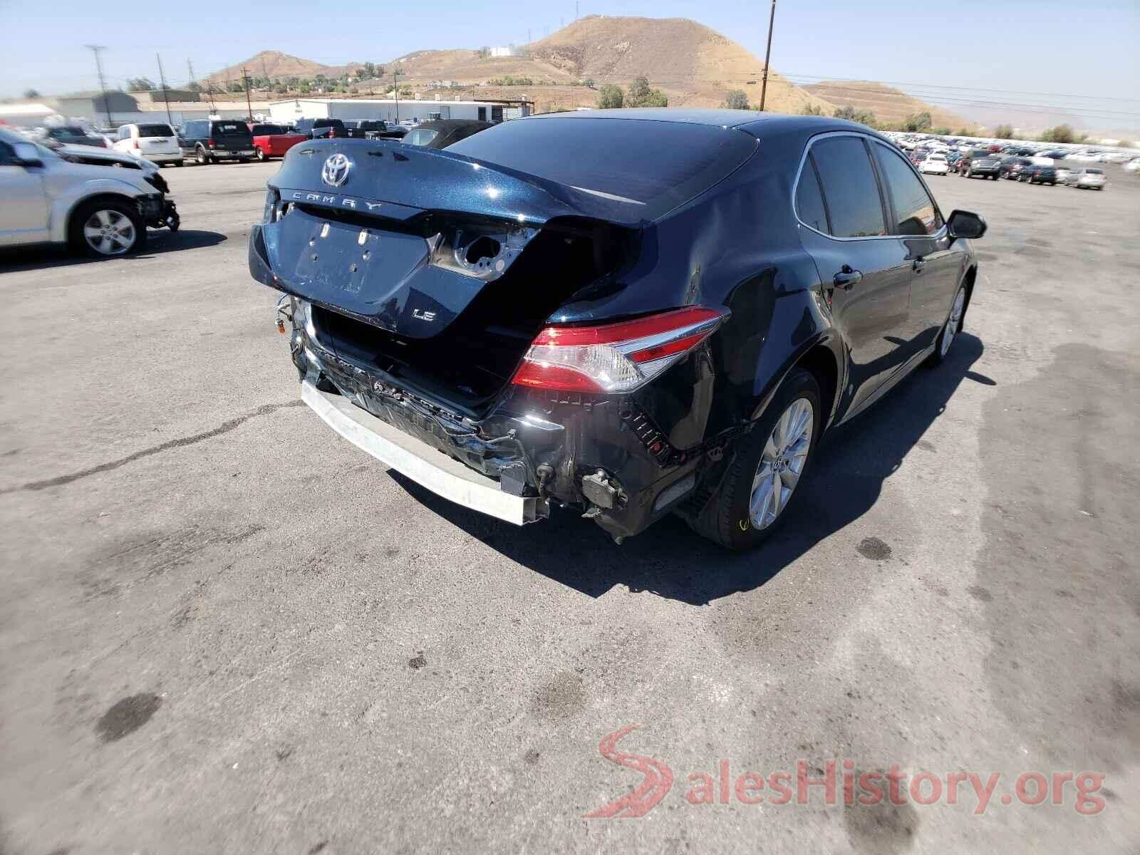 4T1B11HK7JU575039 2018 TOYOTA CAMRY