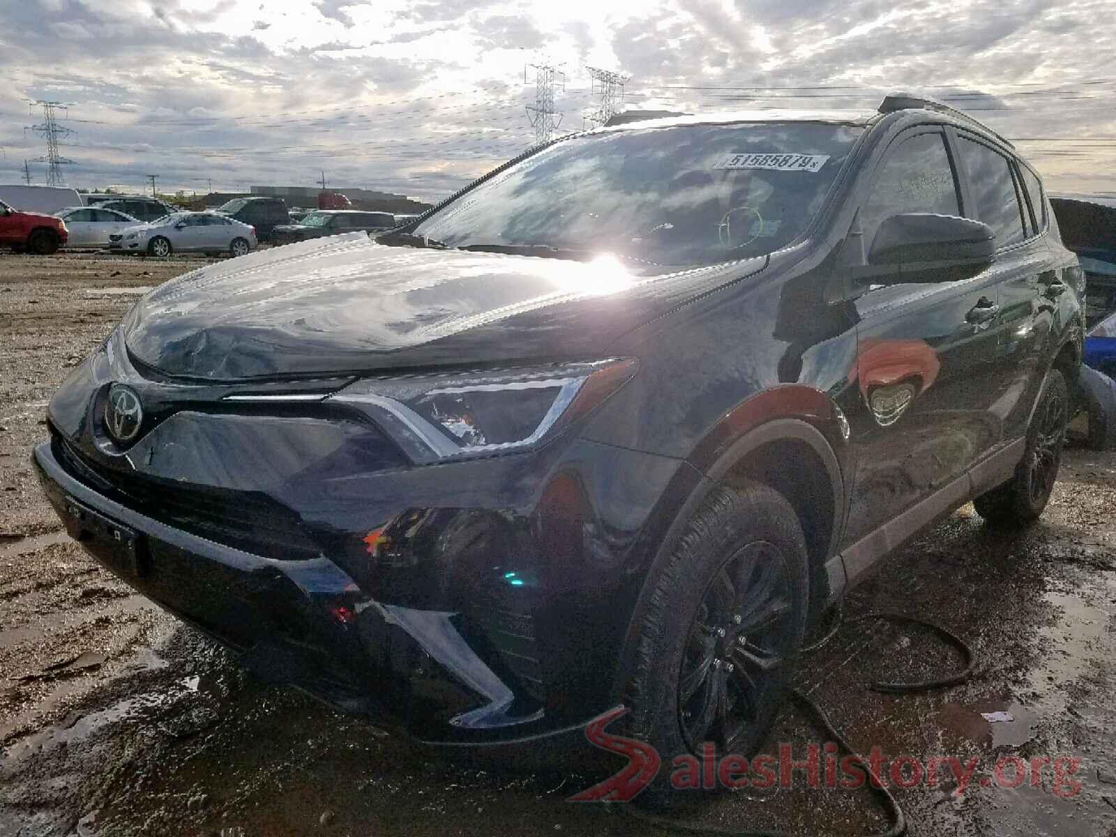 2T3BFREV1JW809732 2018 TOYOTA RAV4