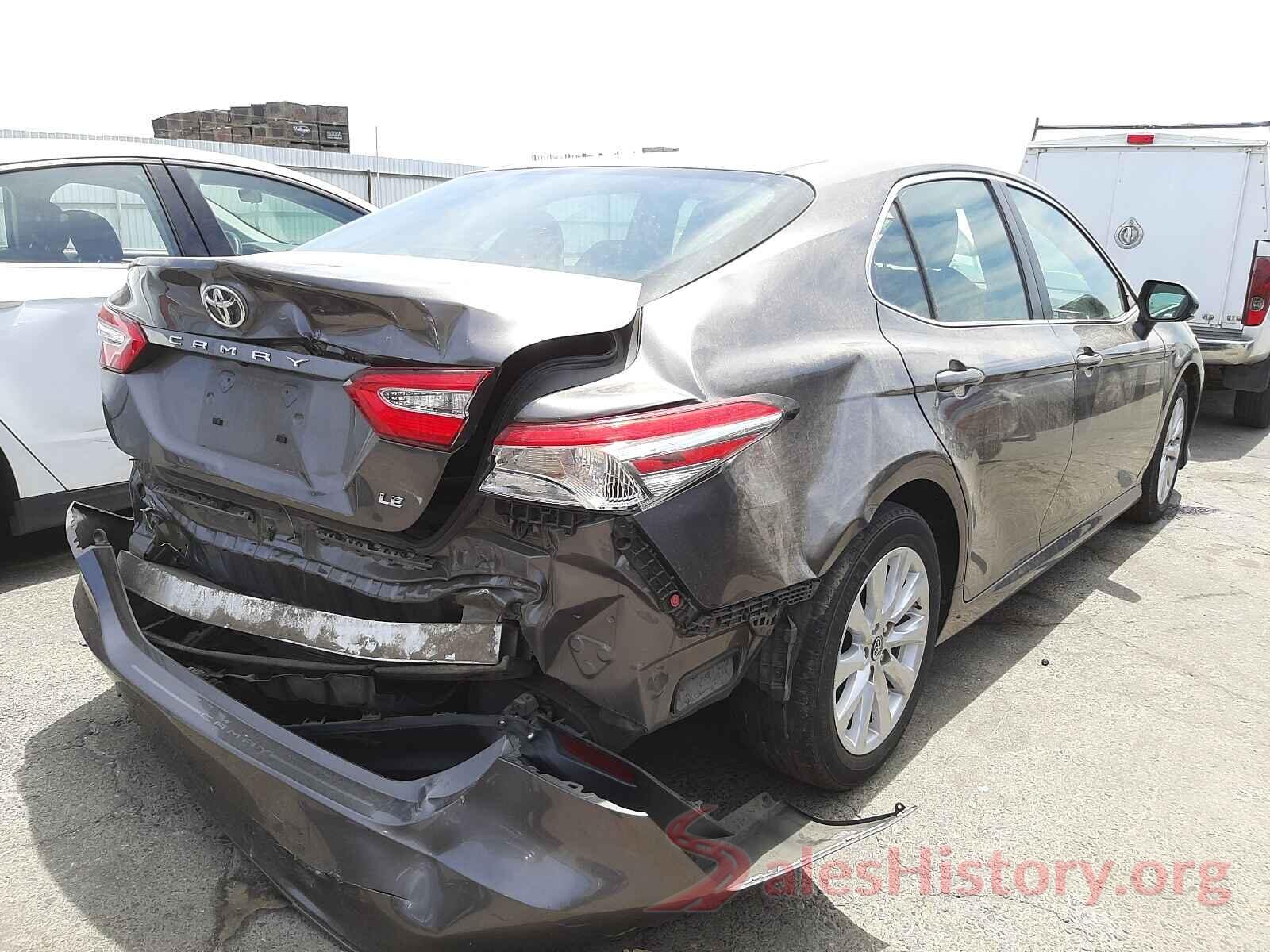 4T1B11HK7JU147133 2018 TOYOTA CAMRY