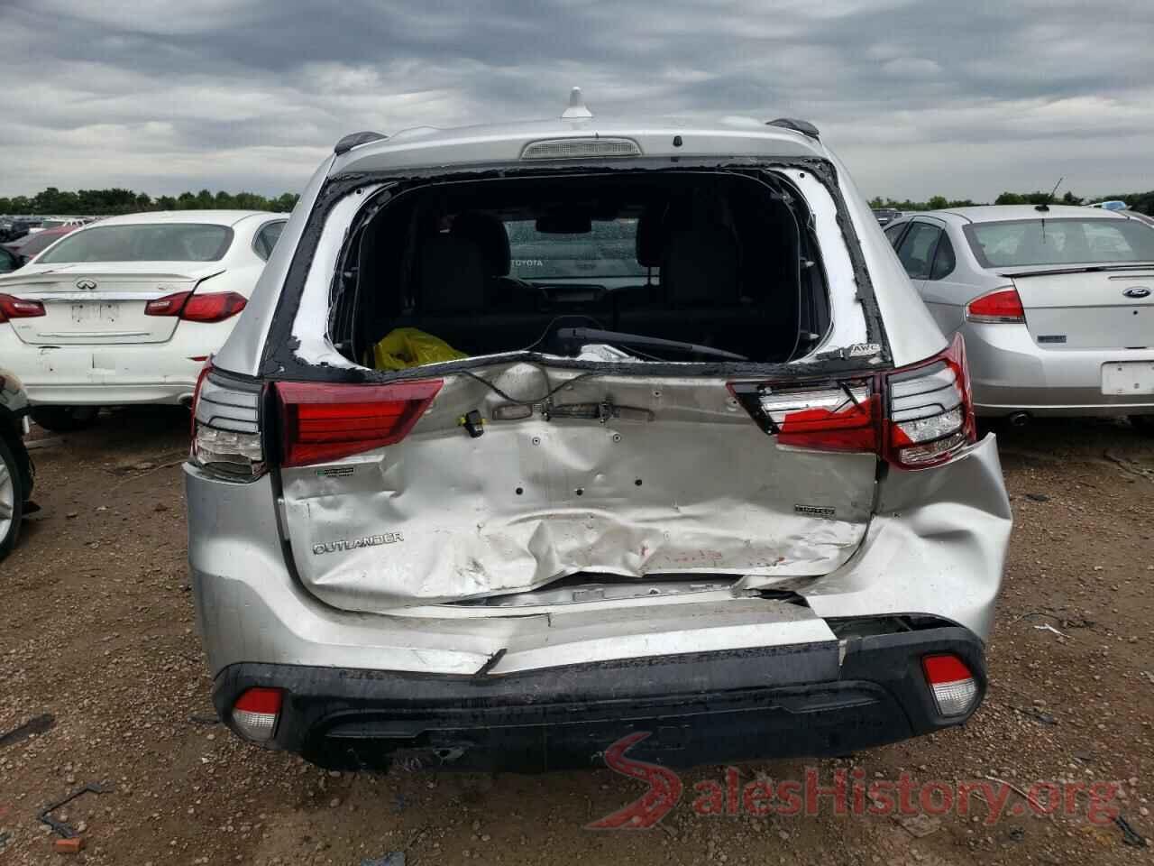 JA4AZ3A30LZ028718 2020 MITSUBISHI OUTLANDER