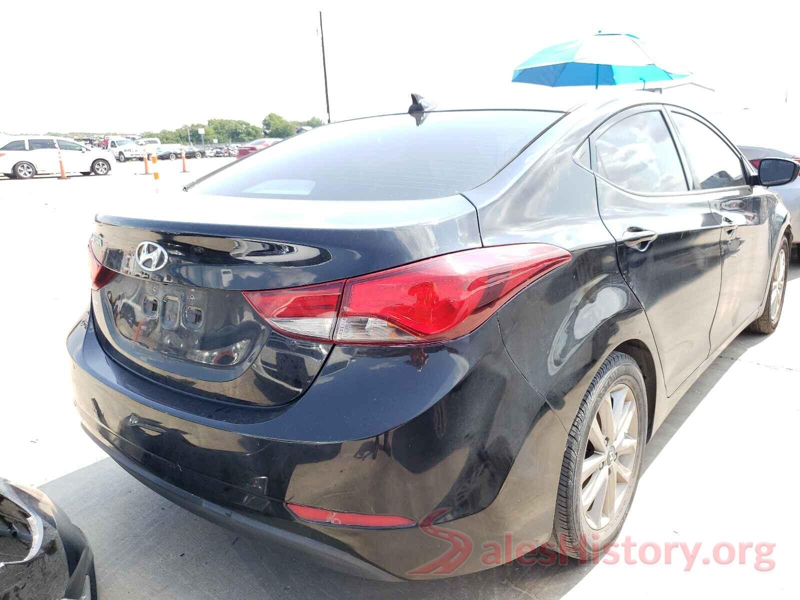 5NPDH4AE8GH742204 2016 HYUNDAI ELANTRA