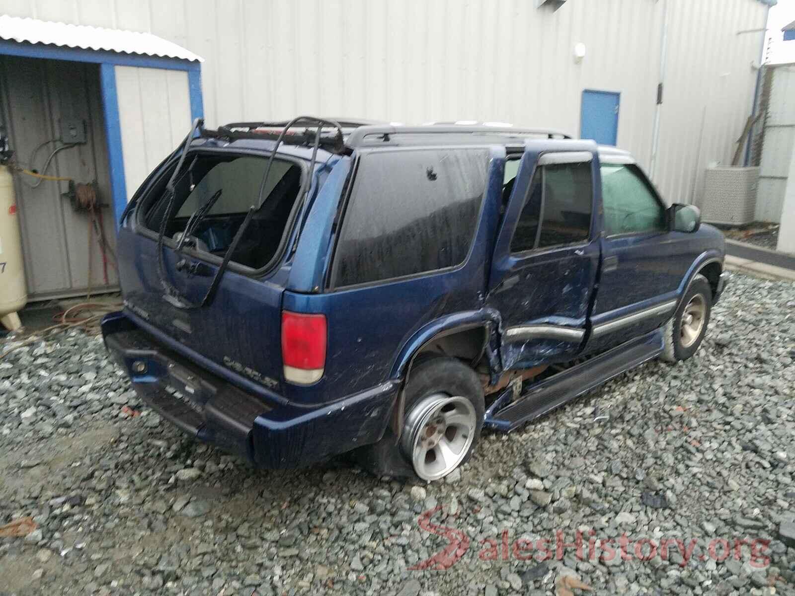 1GNCS13W312141185 2001 CHEVROLET BLAZER