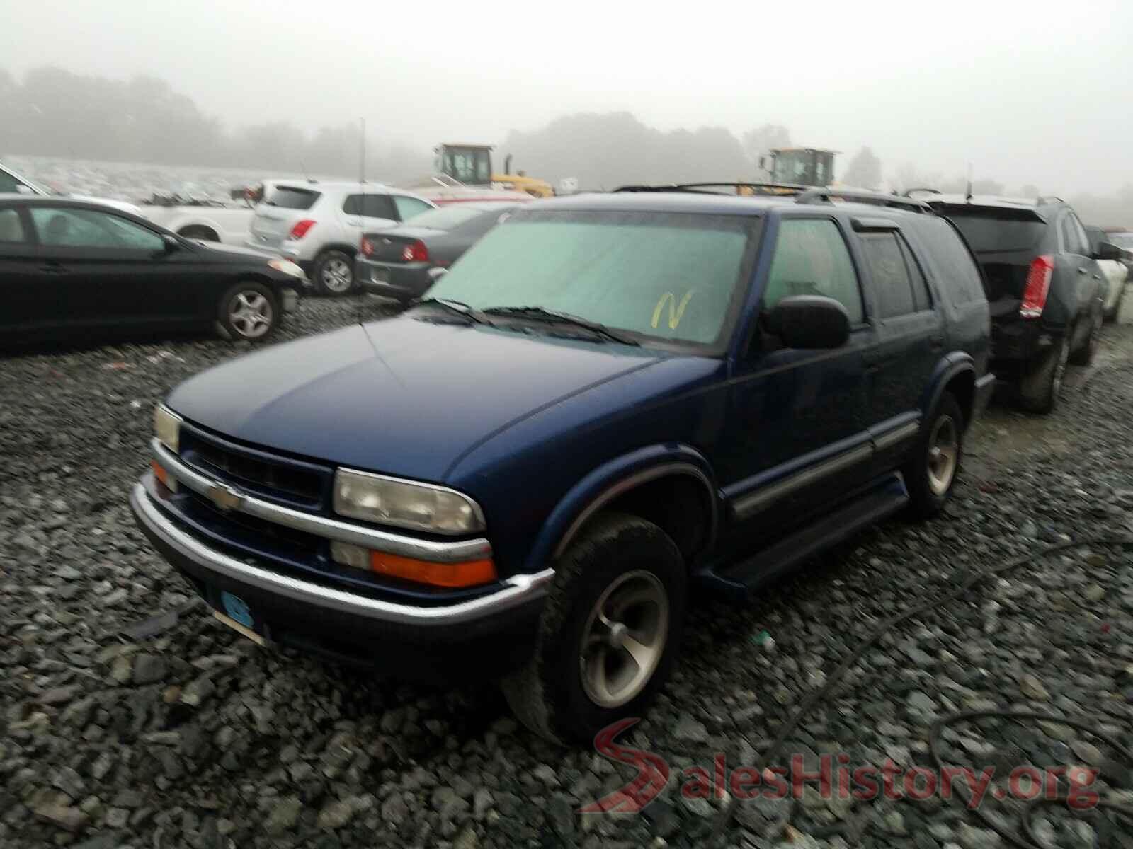 1GNCS13W312141185 2001 CHEVROLET BLAZER