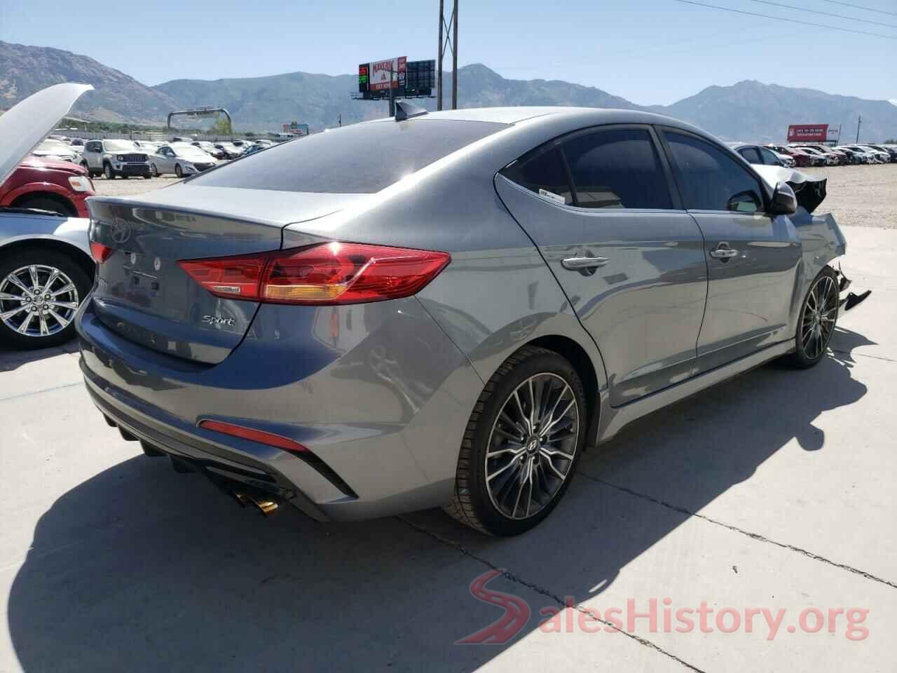 KMHD04LB8JU607971 2018 HYUNDAI ELANTRA